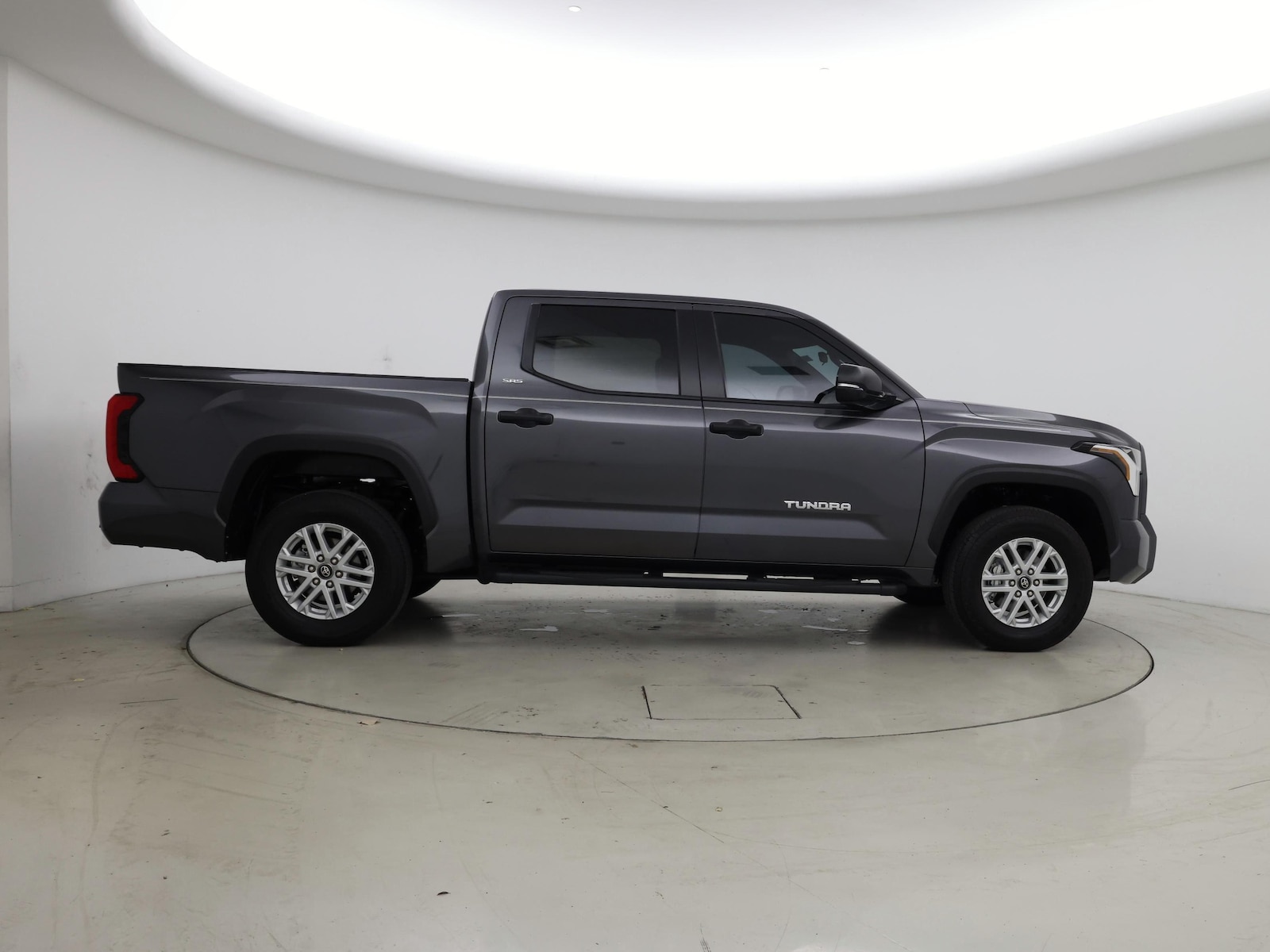 2026 Toyota Tundra SR5 - Photo 8