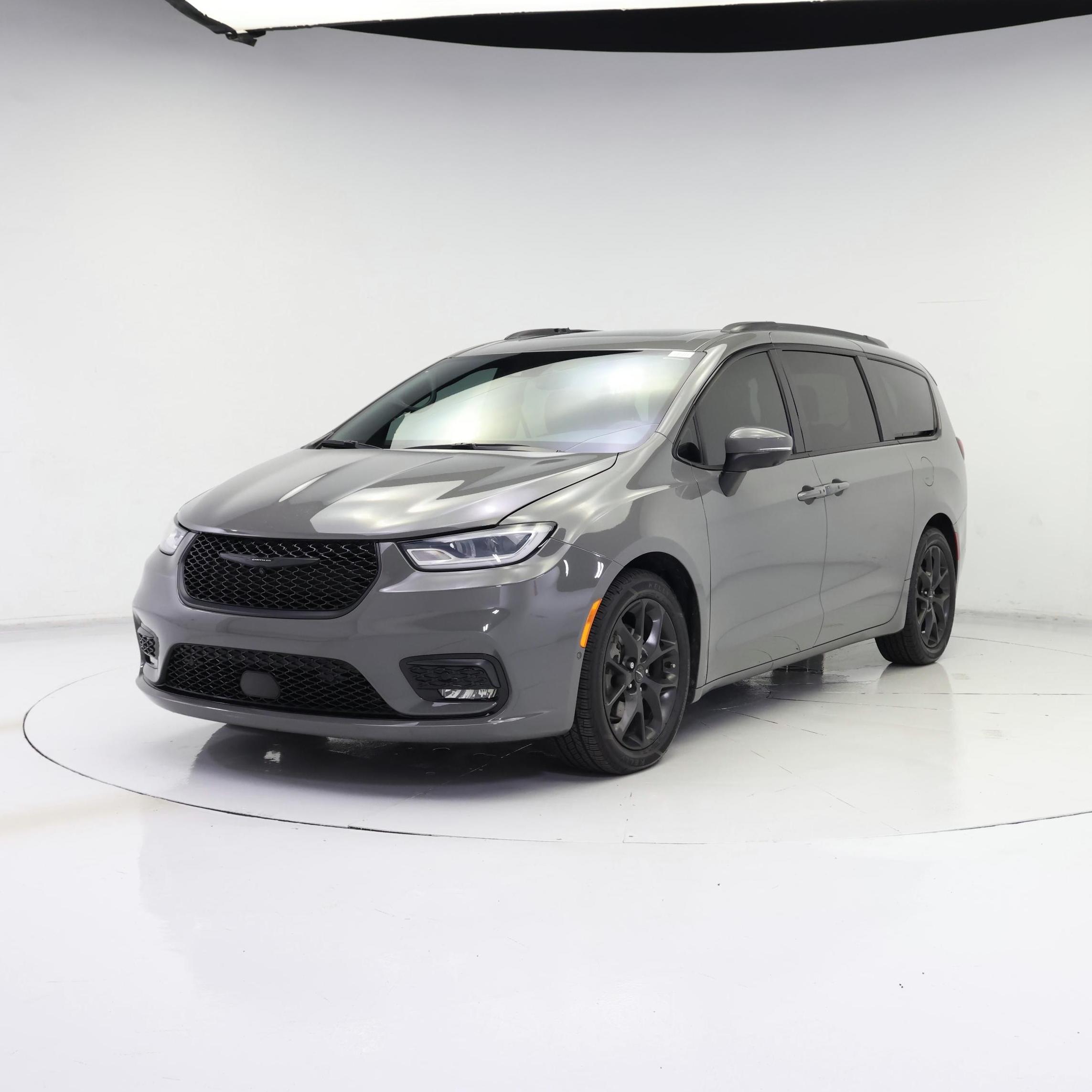 Thumbnail: 2023 Chrysler Pacifica - 4