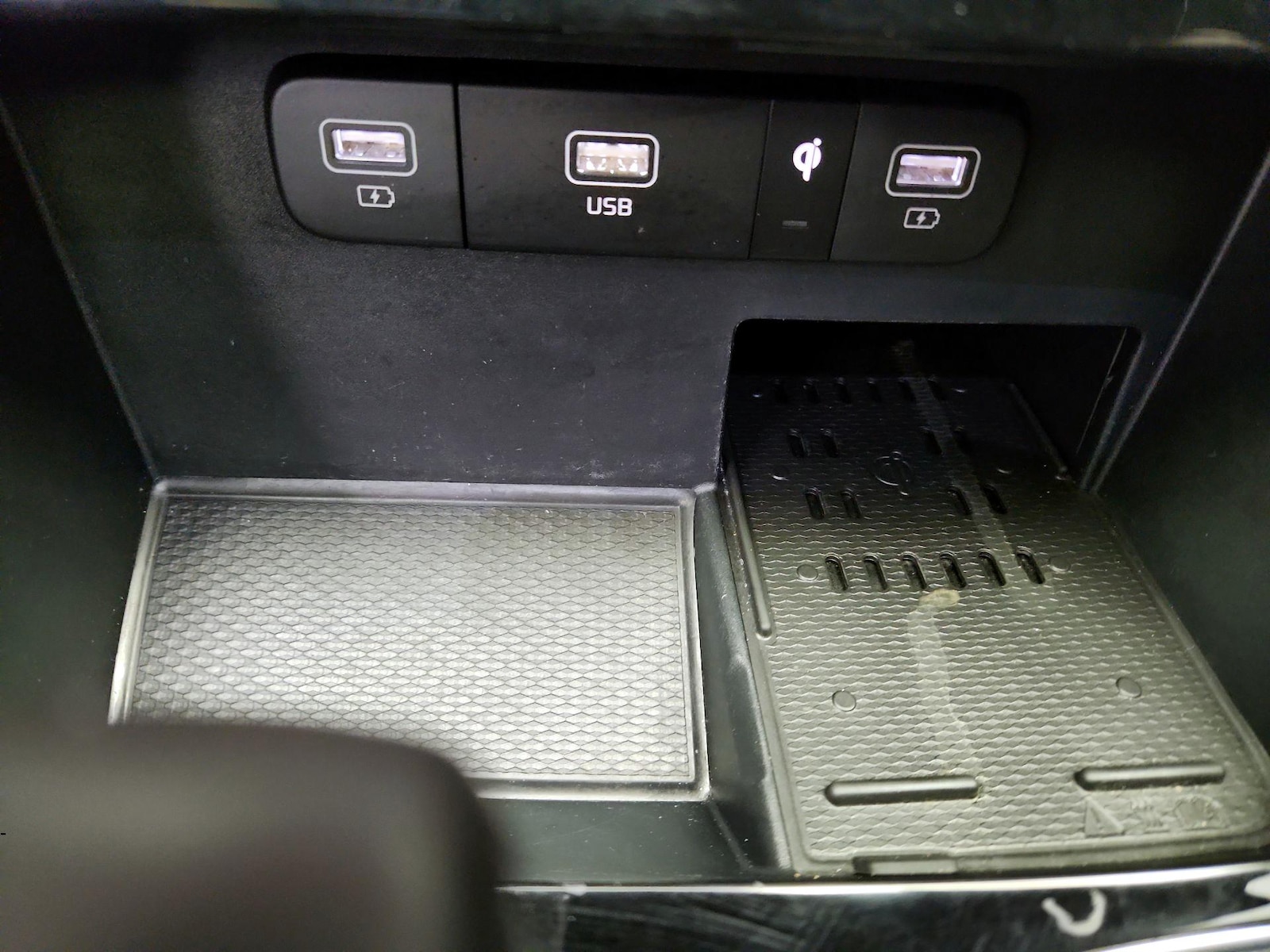 2024 Kia Carnival SX Prestige - Photo 20