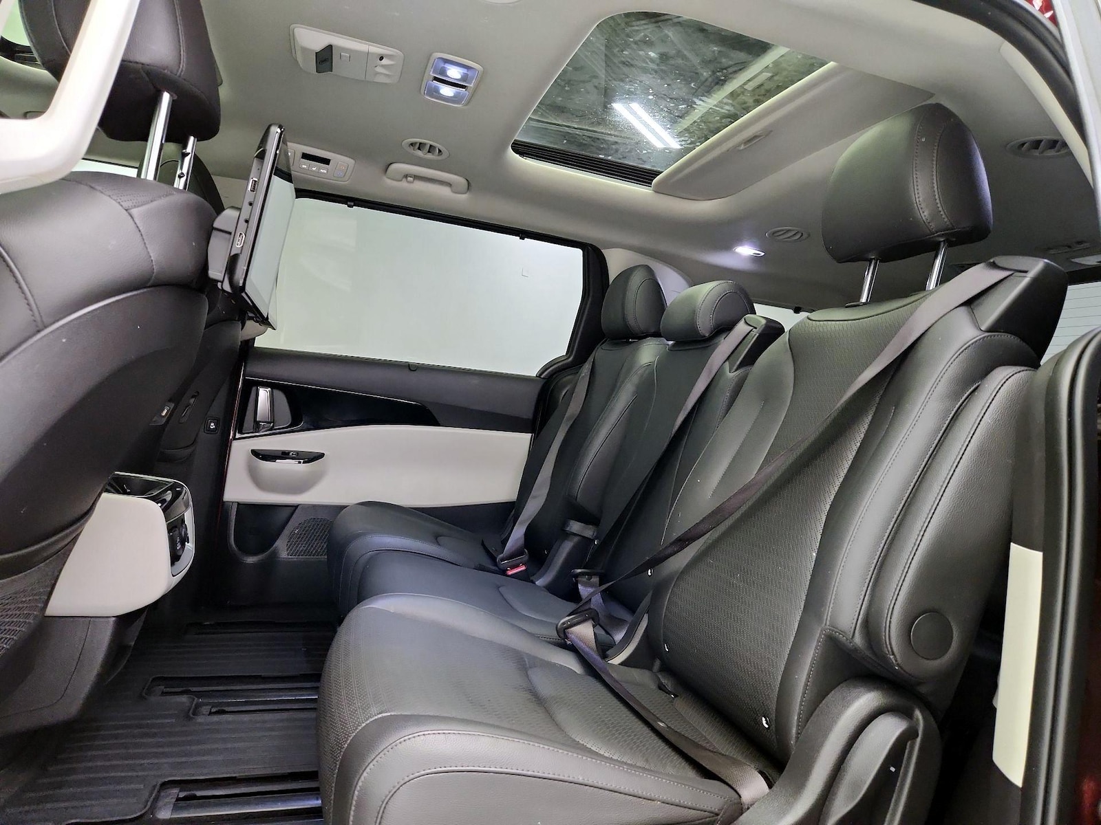 2024 Kia Carnival SX Prestige - Photo 27