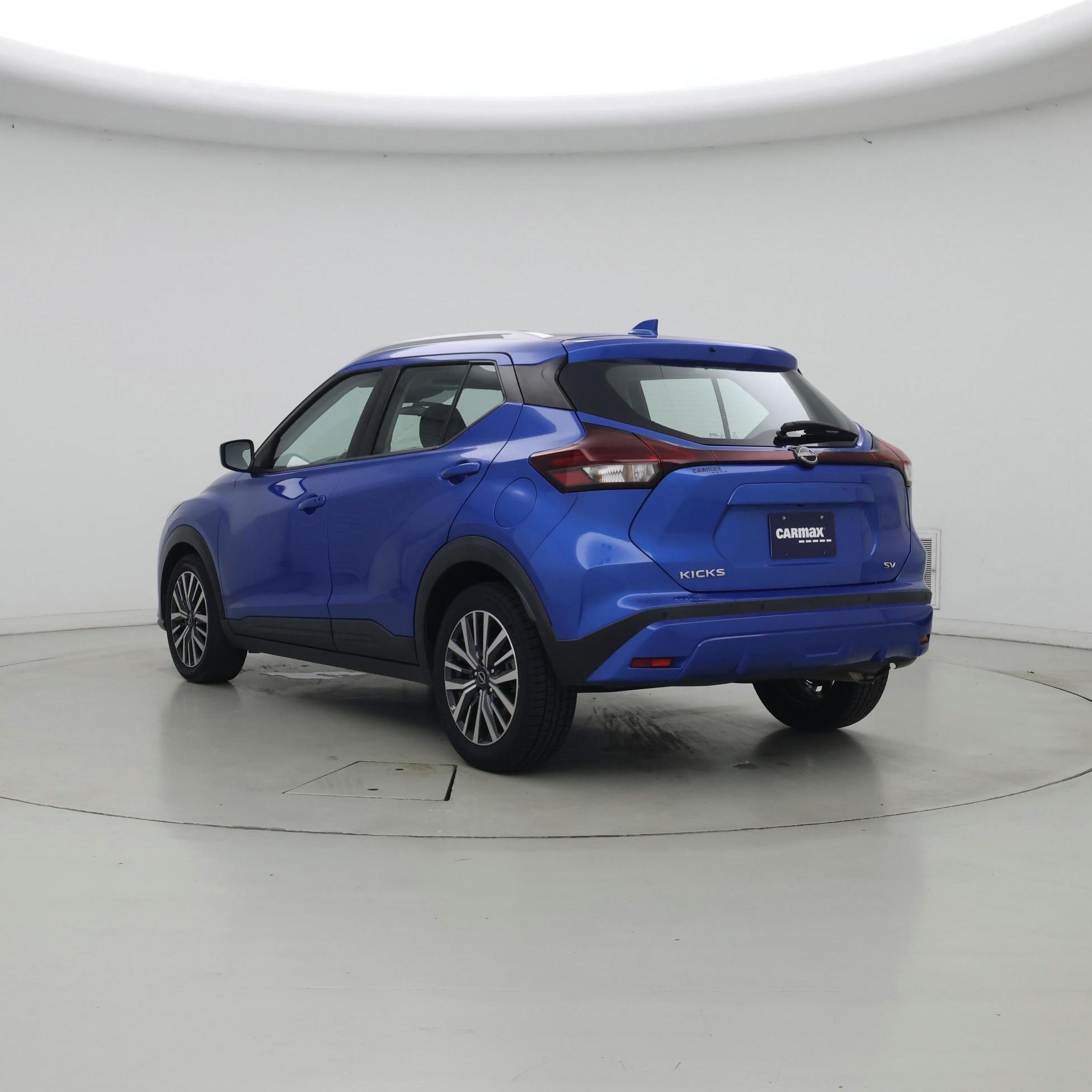 Thumbnail: 2023 Nissan Kicks - 2