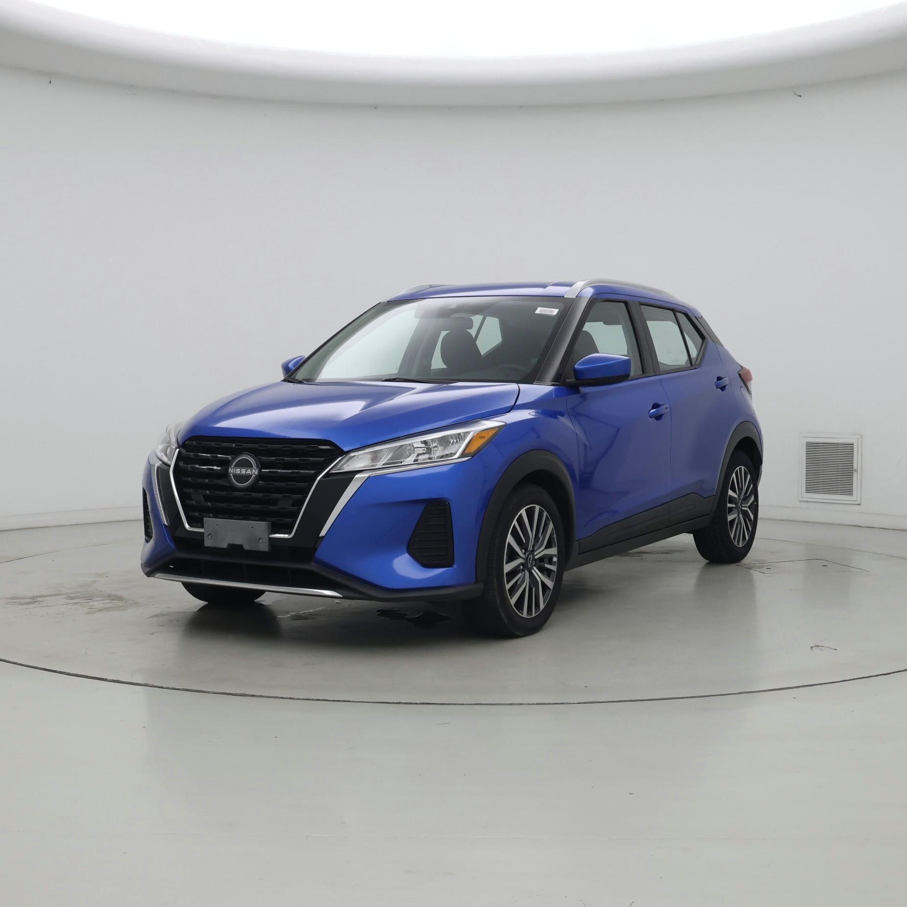 Thumbnail: 2023 Nissan Kicks - 4