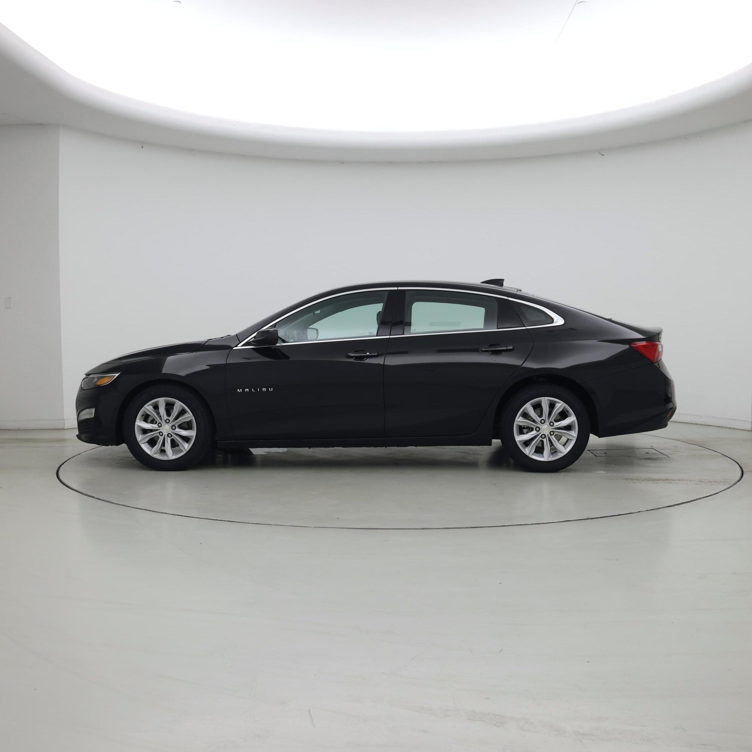 Thumbnail: 2025 Chevrolet Malibu - 3