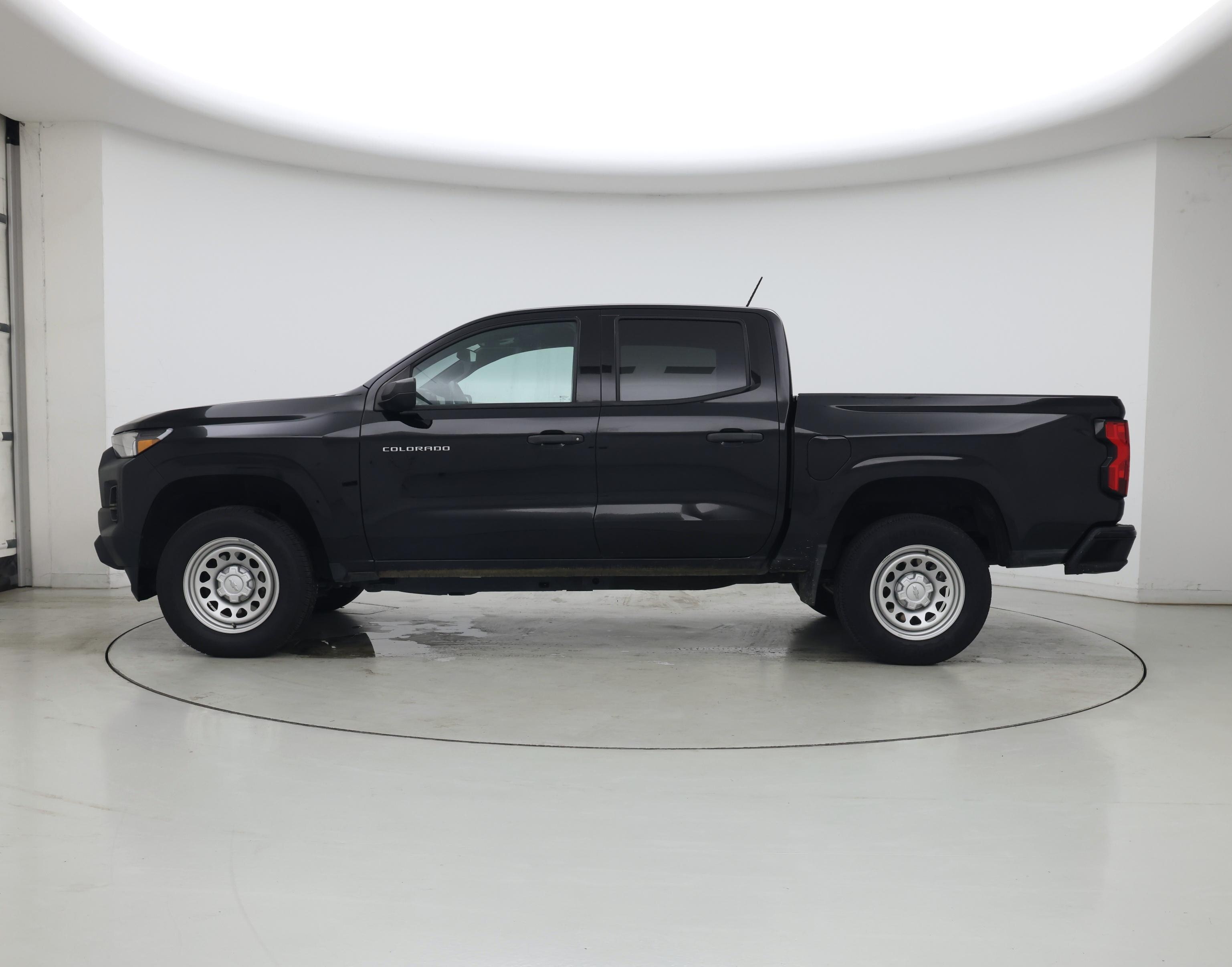 Thumbnail: 2024 Chevrolet Colorado - 3