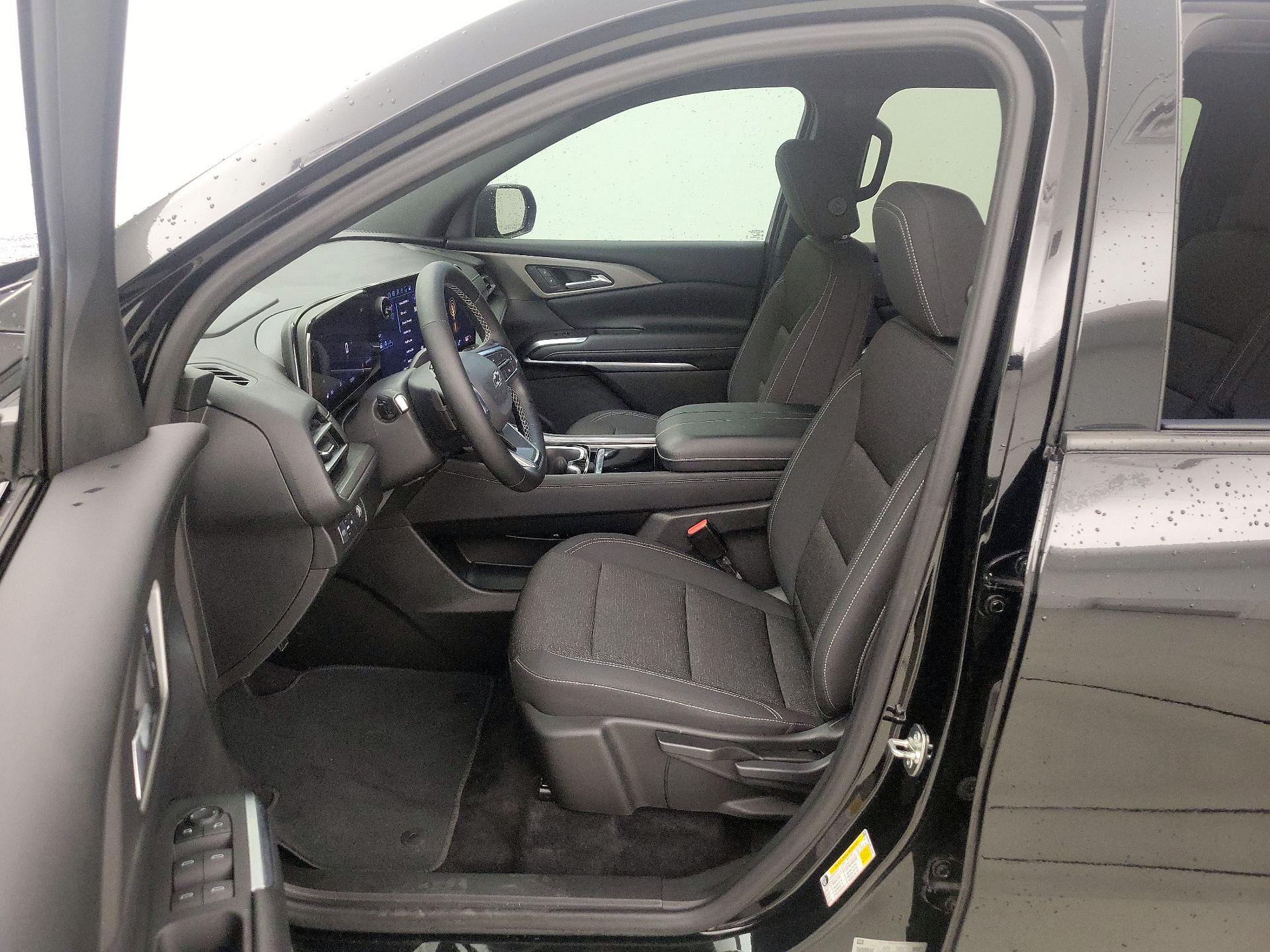 Thumbnail: 2024 Chevrolet Traverse - 11