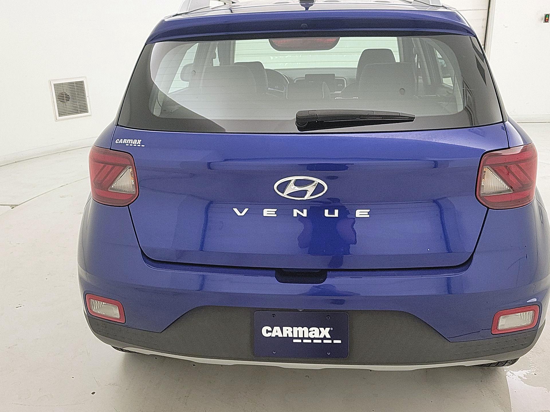 Thumbnail: 2023 Hyundai Venue - 6
