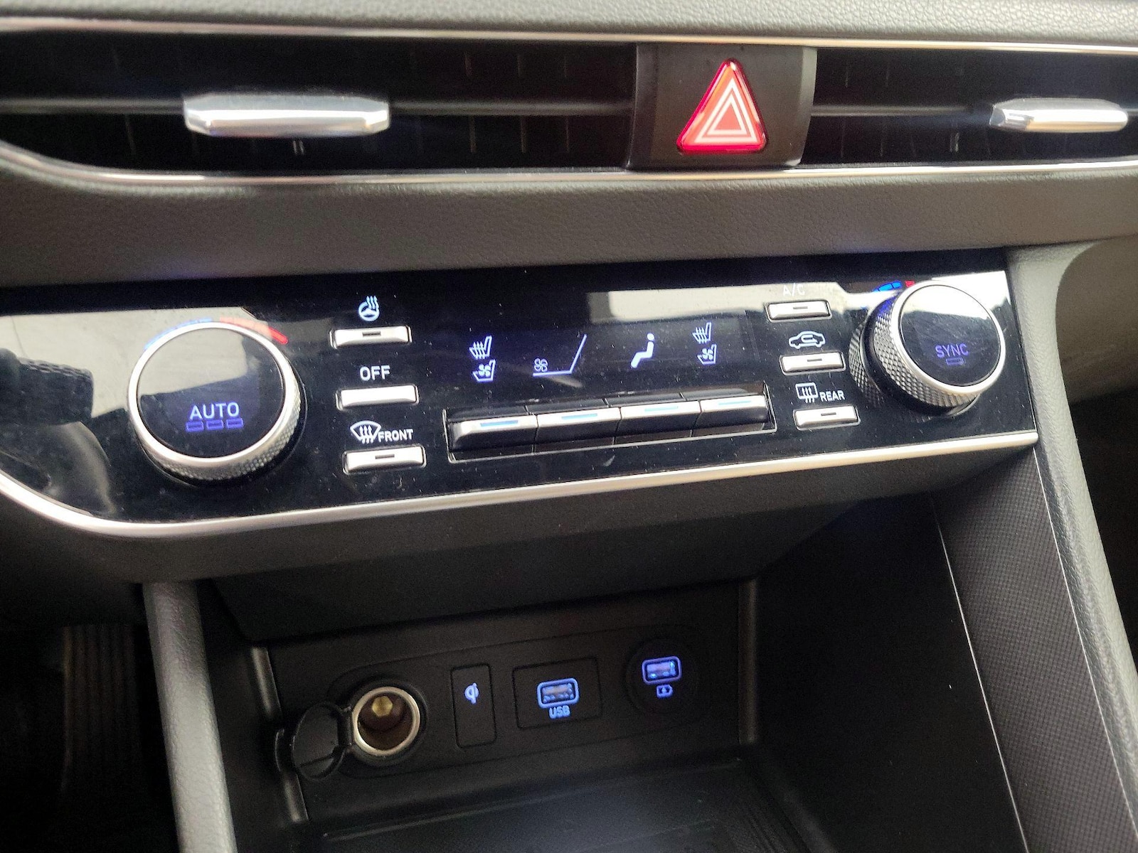 2020 Hyundai Sonata Limited - Photo 18