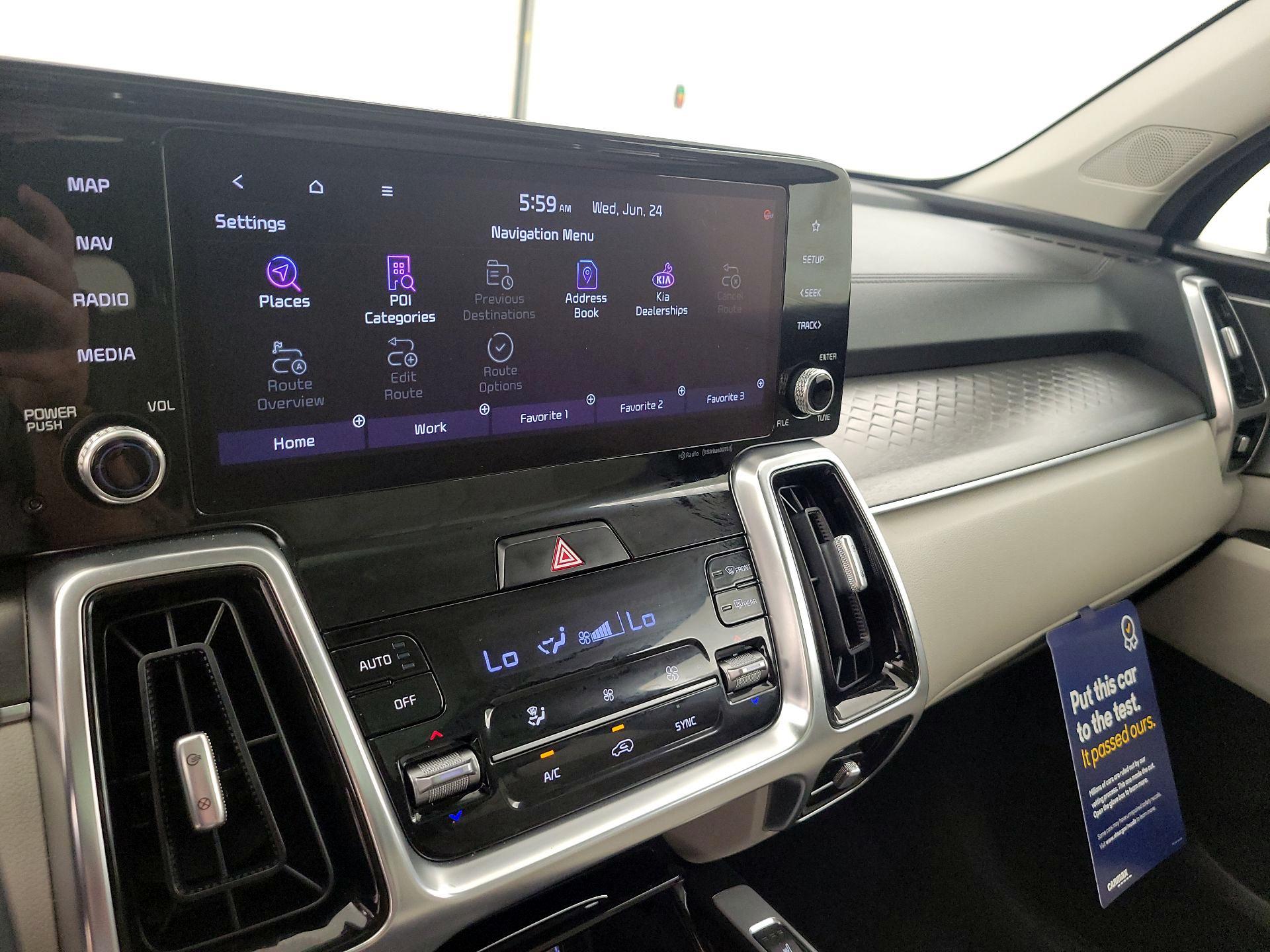 Thumbnail: 2021 Kia Sorento - 14