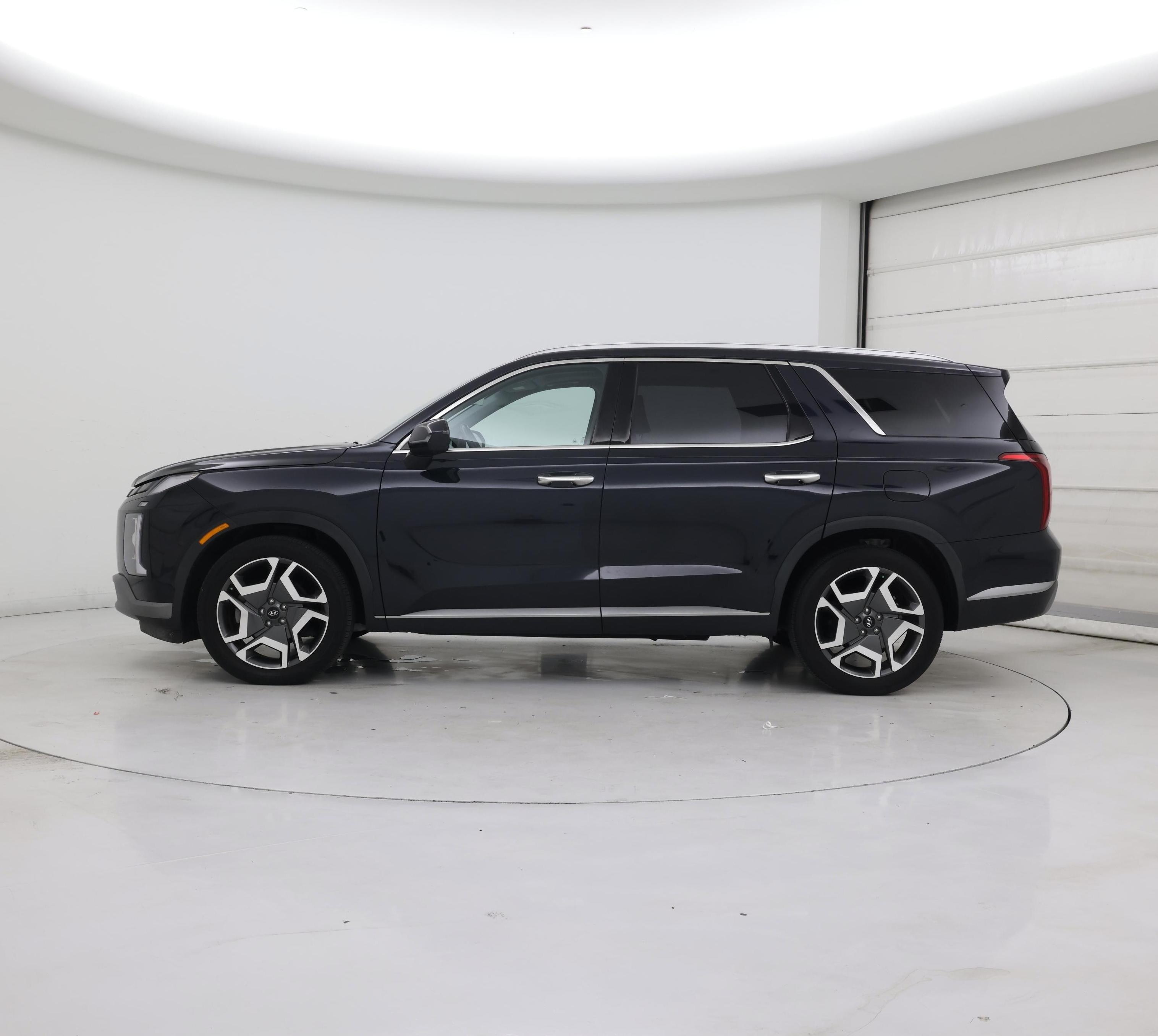 Thumbnail: 2023 Hyundai Palisade - 3
