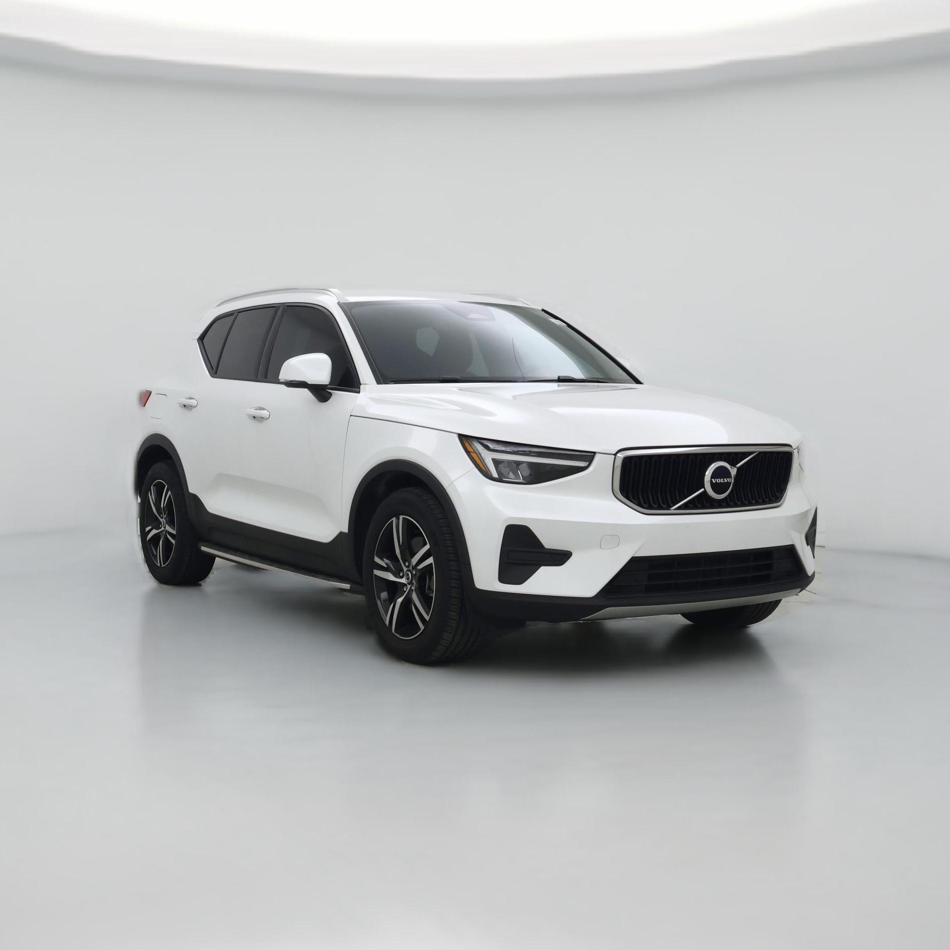 Thumbnail: 2023 Volvo XC40 - 1