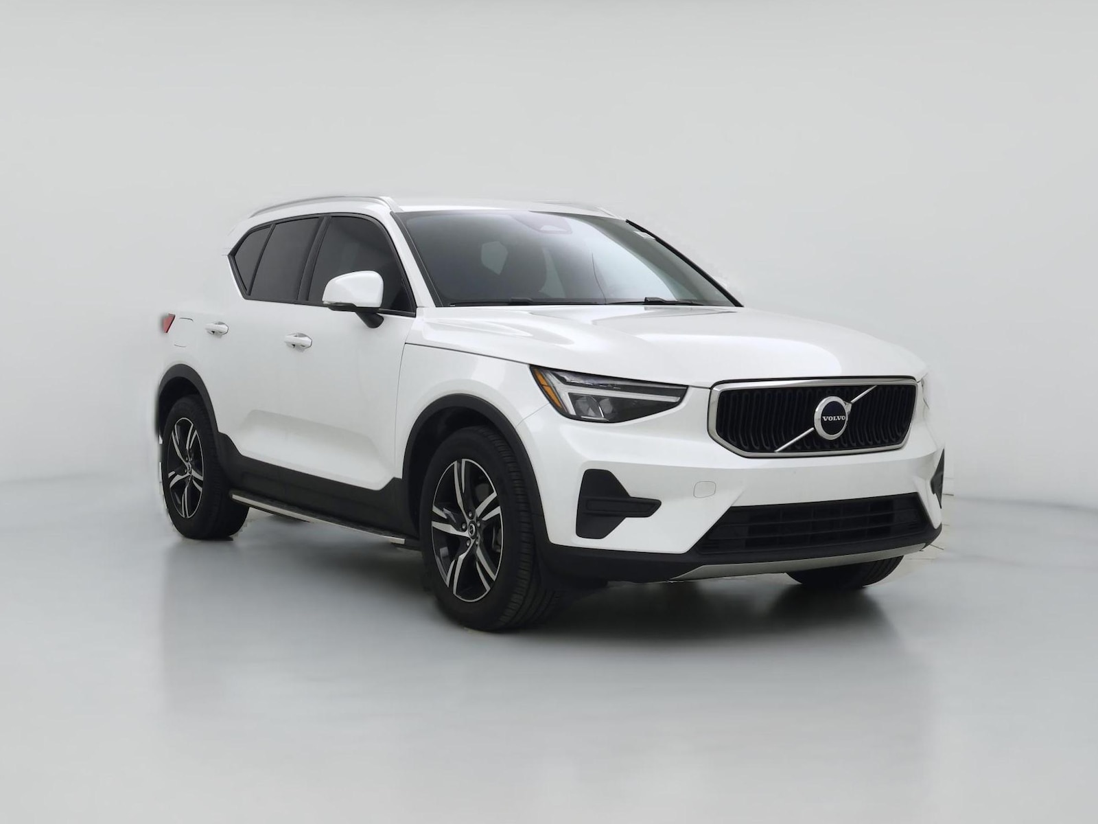 2023 Volvo XC40
