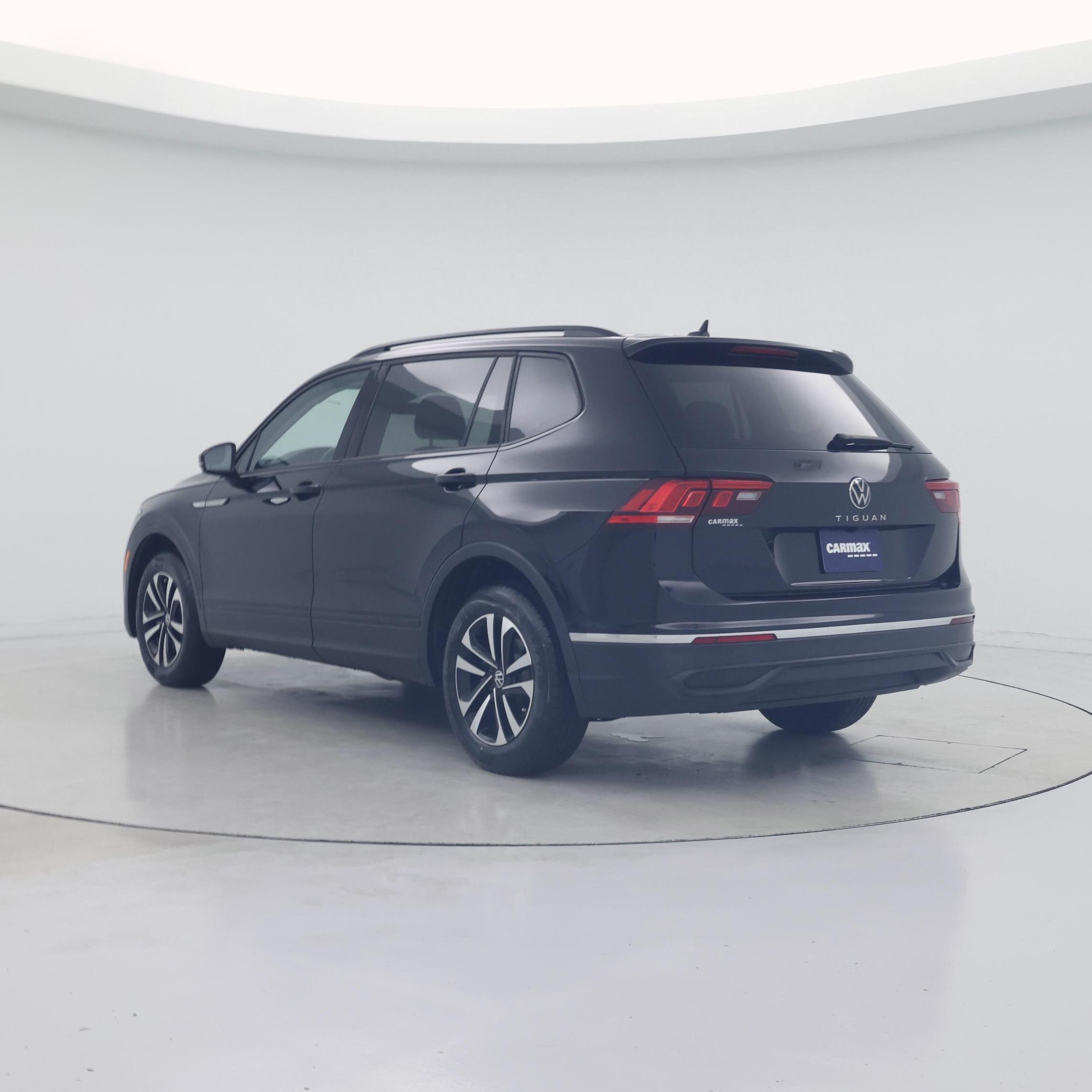 Thumbnail: 2024 Volkswagen Tiguan - 2