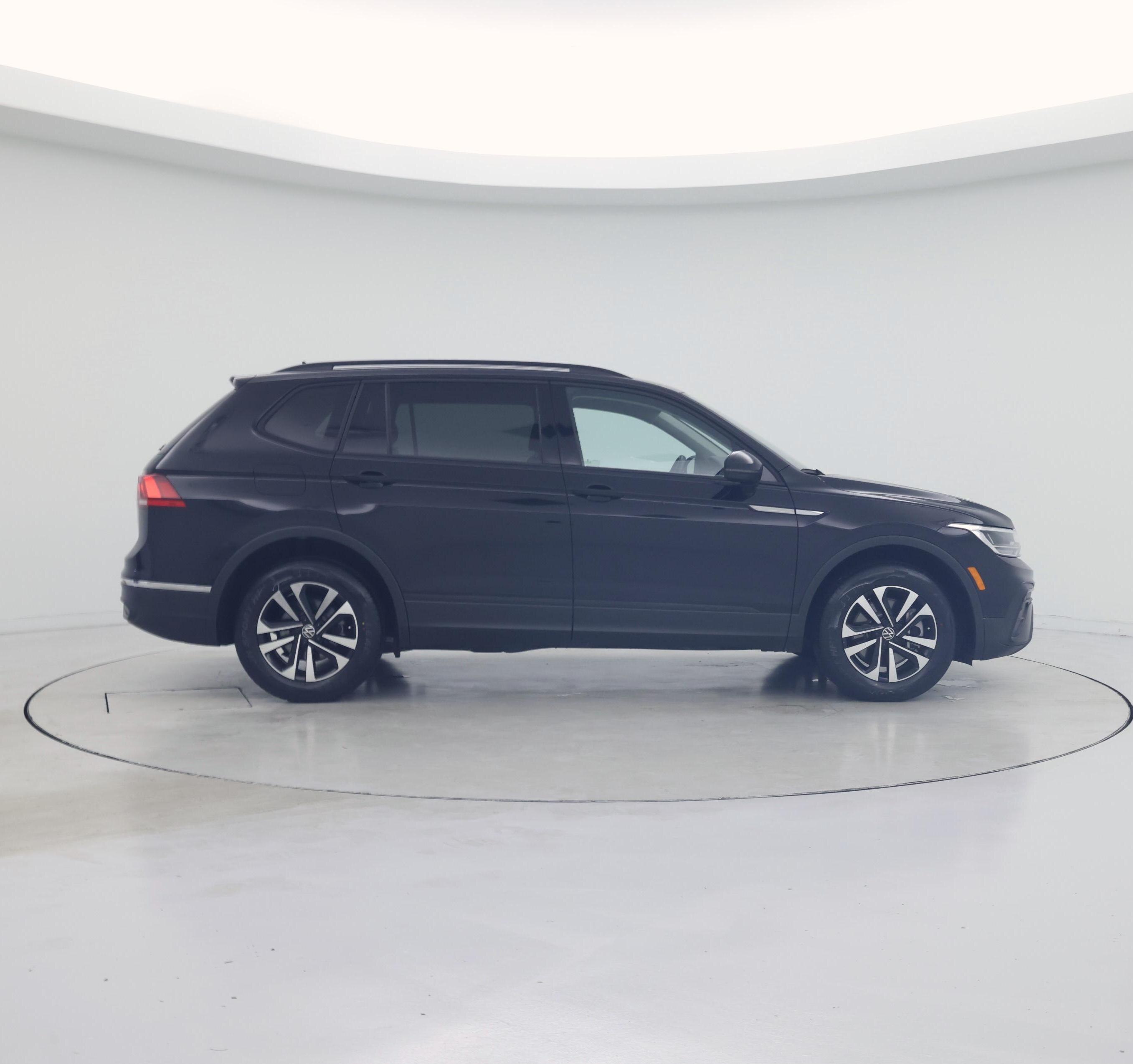 Thumbnail: 2024 Volkswagen Tiguan - 7