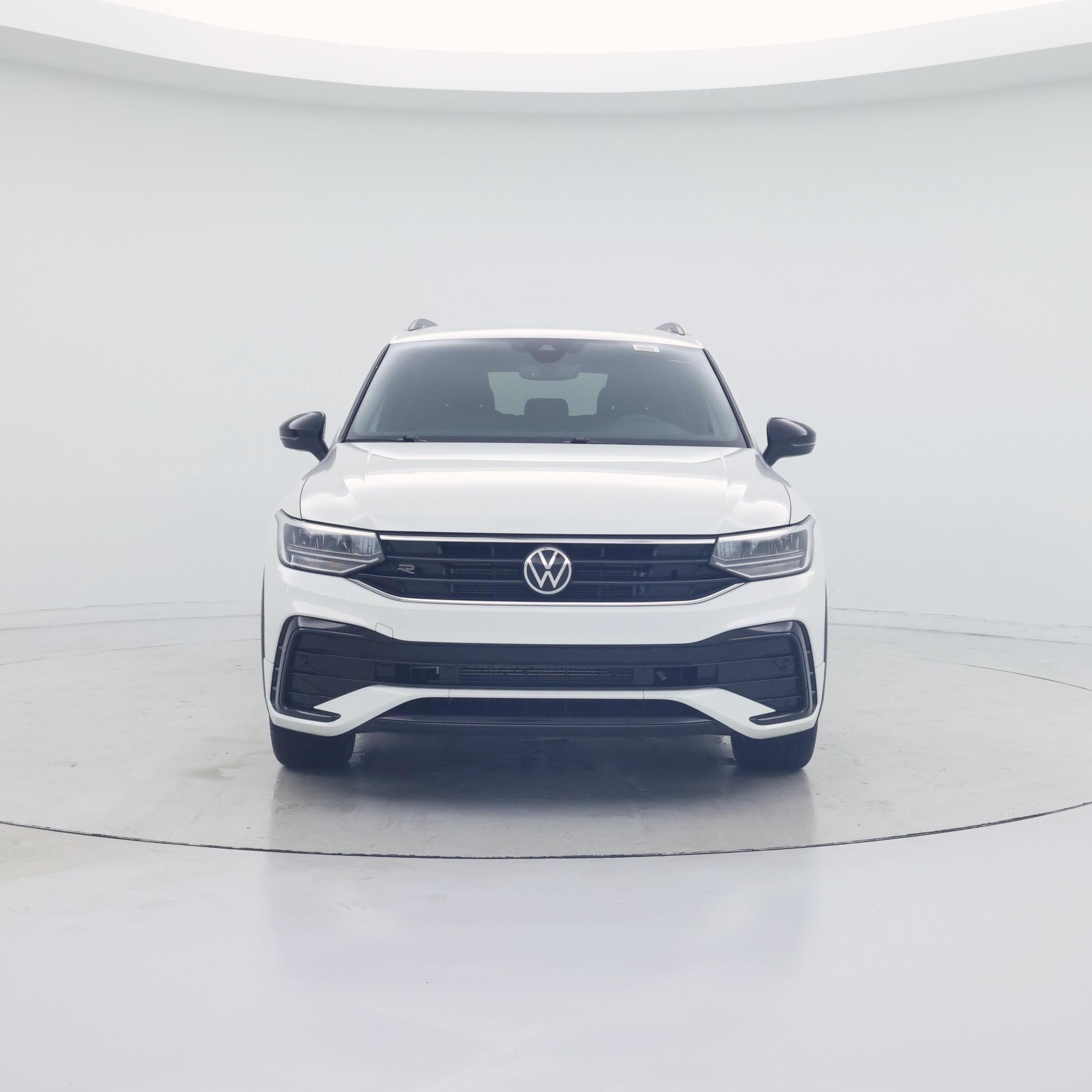 Thumbnail: 2022 Volkswagen Tiguan - 5