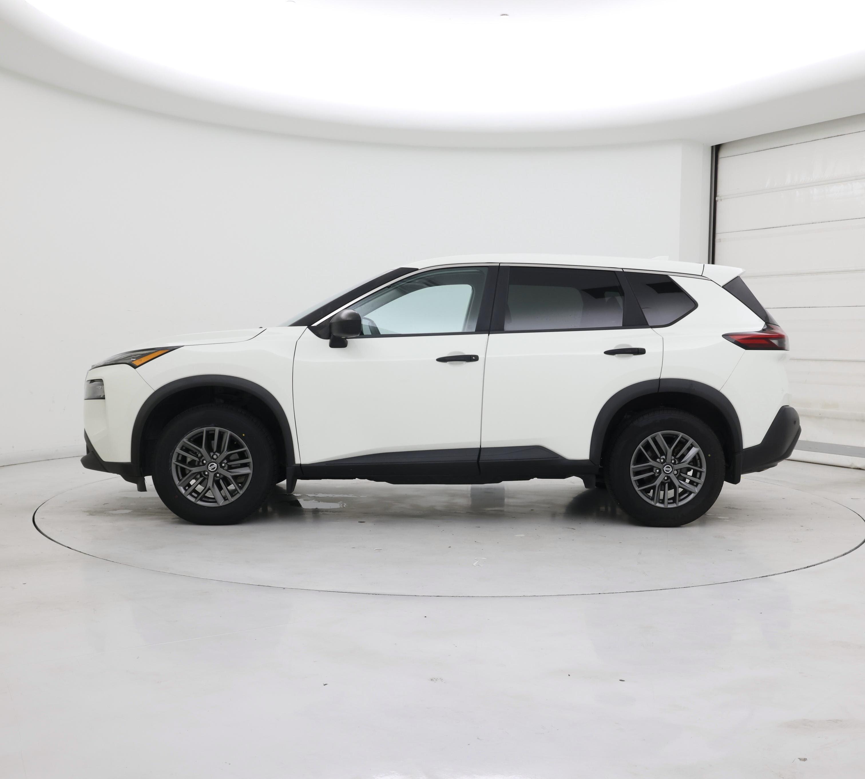 Thumbnail: 2021 Nissan Rogue - 3