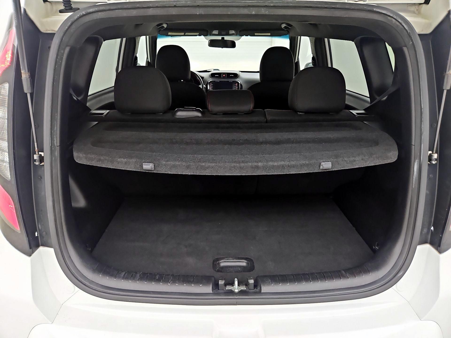 Thumbnail: 2014 Kia Soul - 19