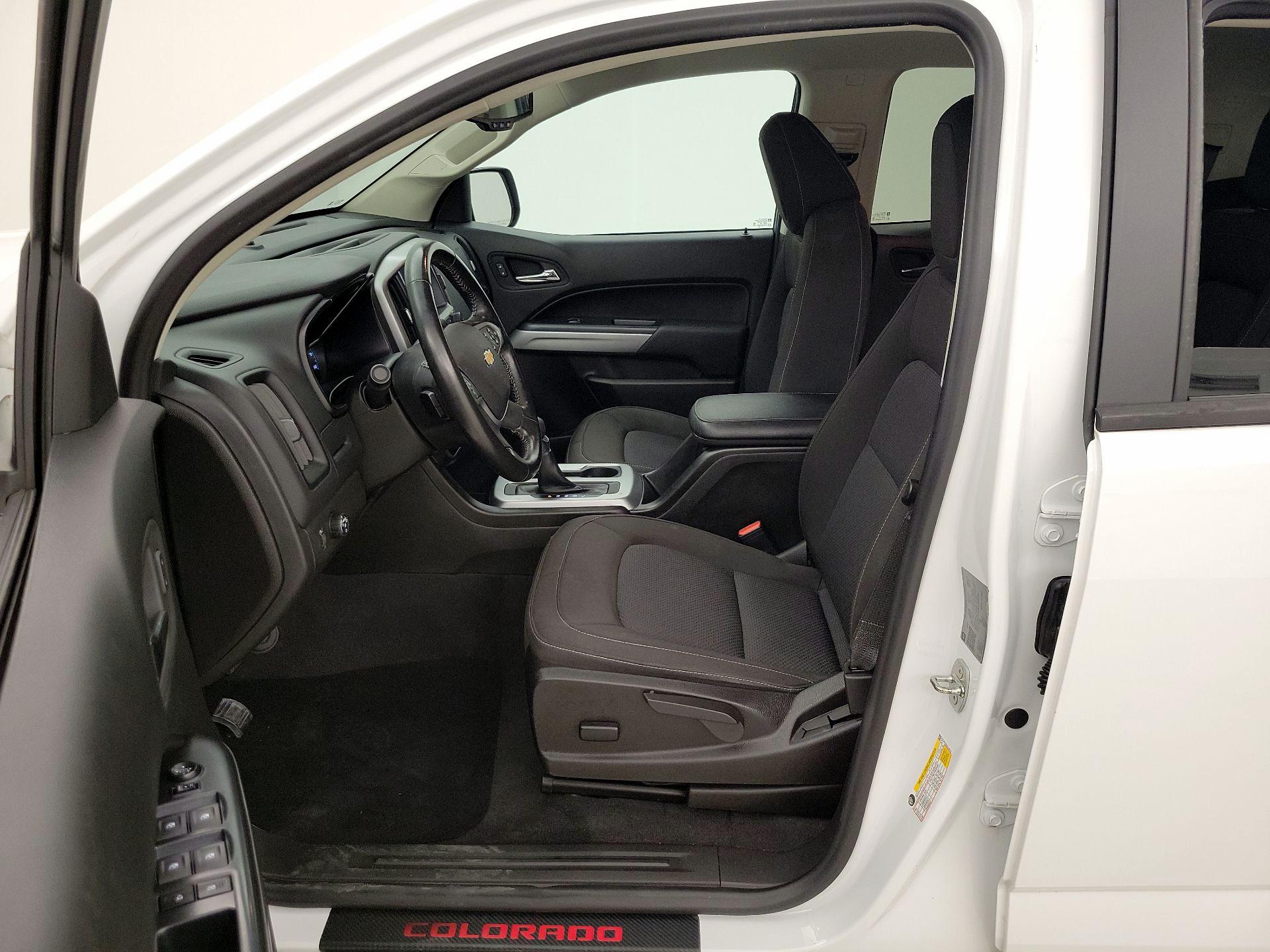 Thumbnail: 2022 Chevrolet Colorado - 11