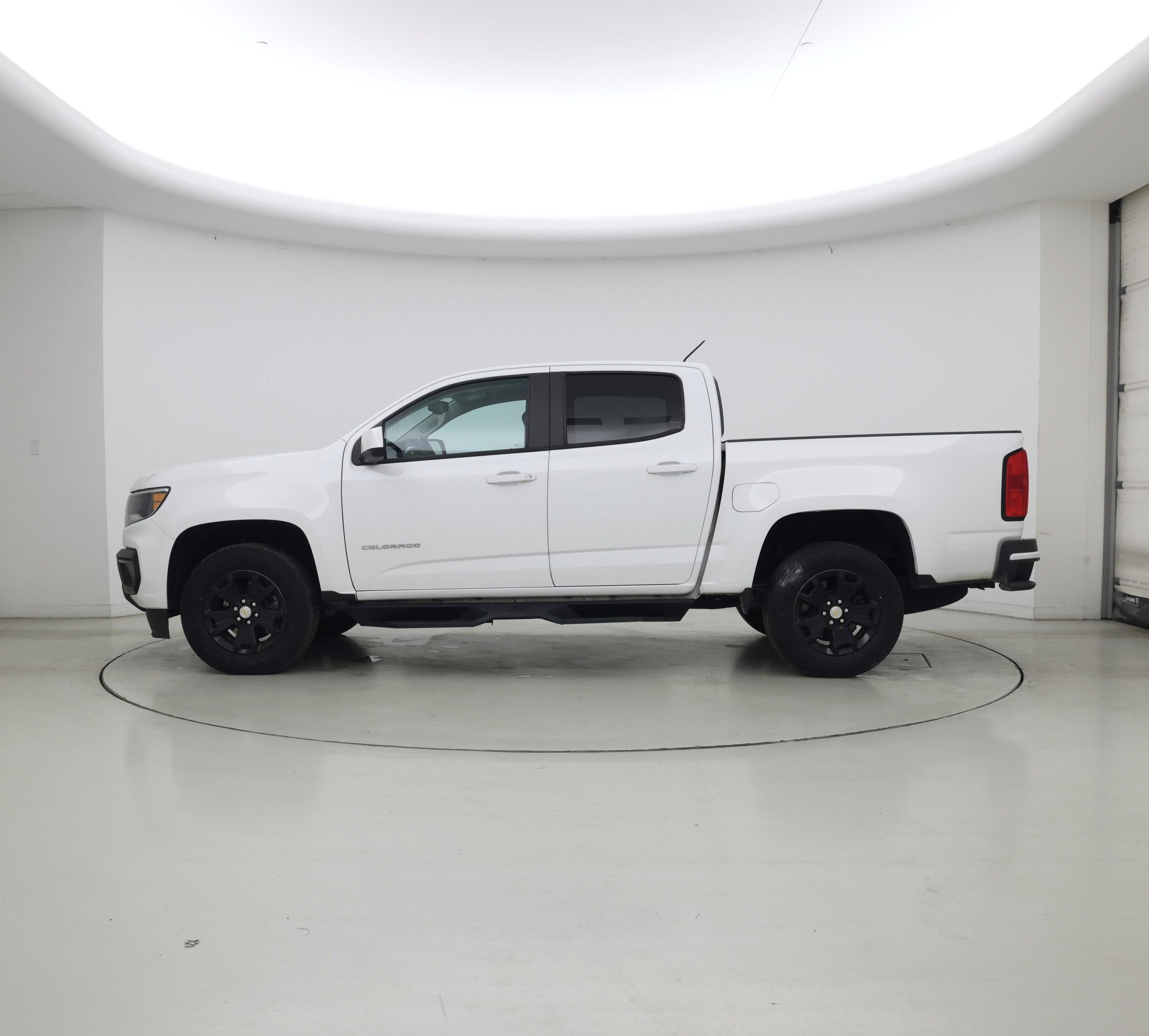 Thumbnail: 2022 Chevrolet Colorado - 3
