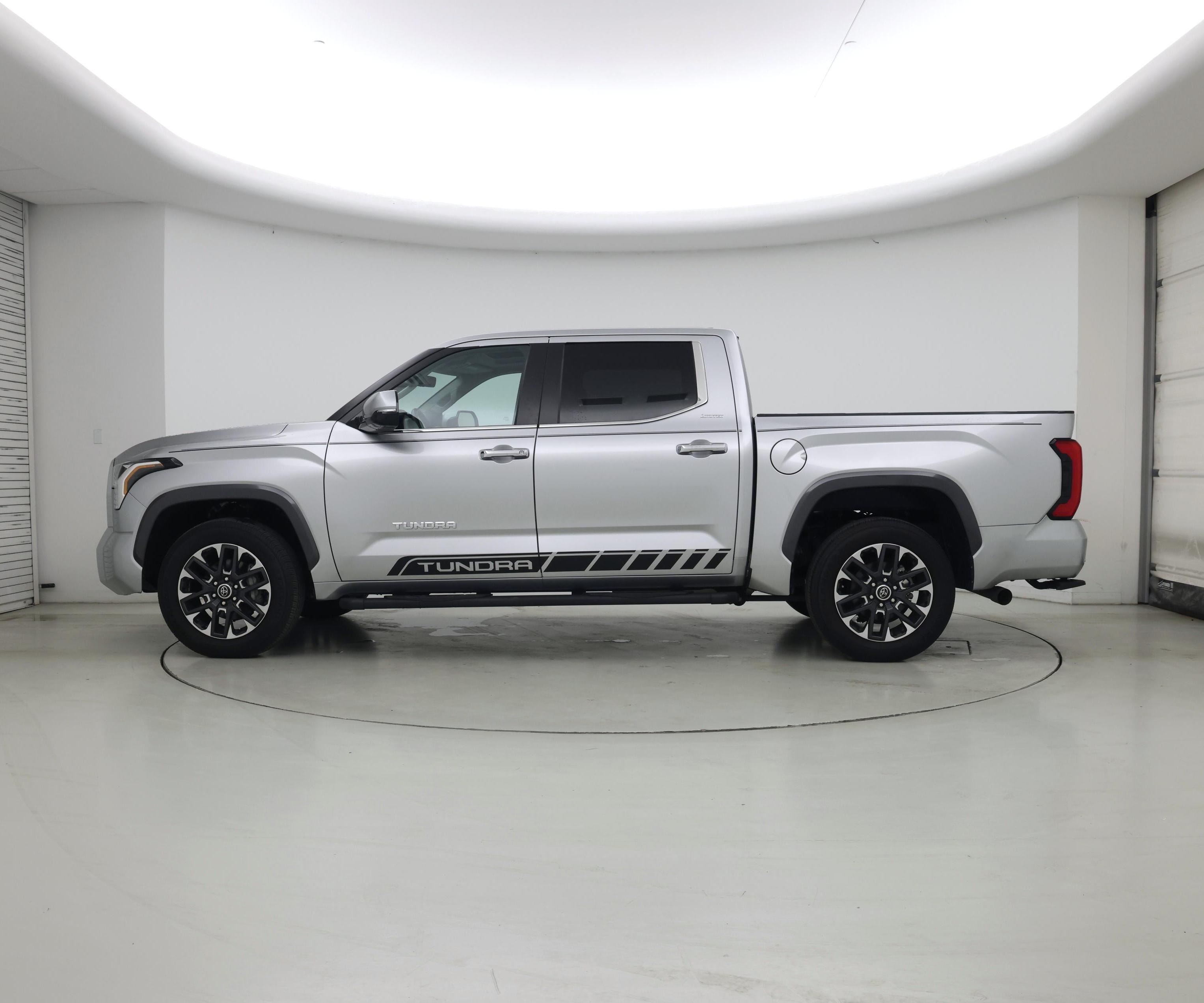 Thumbnail: 2024 Toyota Tundra - 3