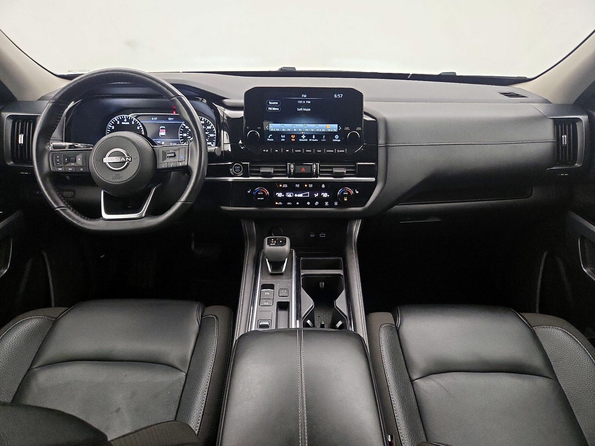 Thumbnail: 2023 Nissan Pathfinder - 9