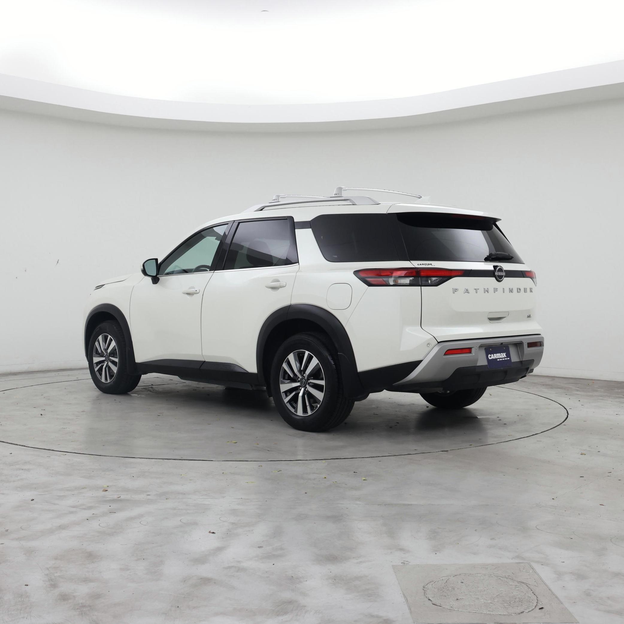 Thumbnail: 2023 Nissan Pathfinder - 2