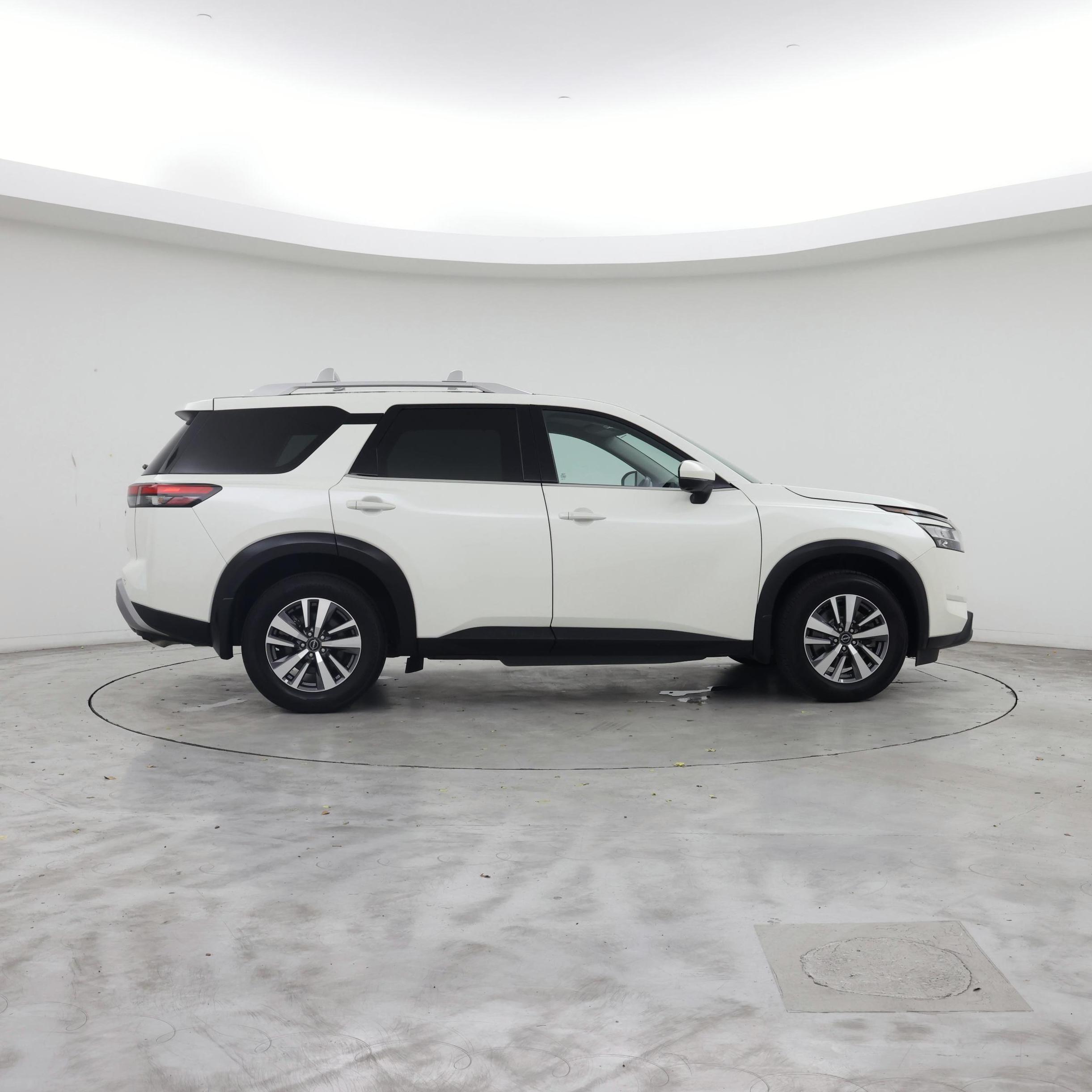 Thumbnail: 2023 Nissan Pathfinder - 7