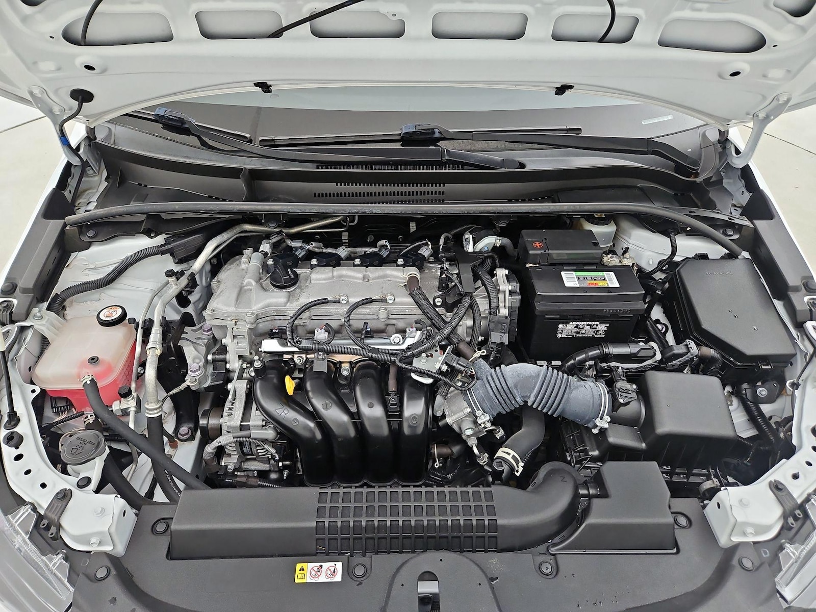 2022 Toyota Corolla LE - Photo 22