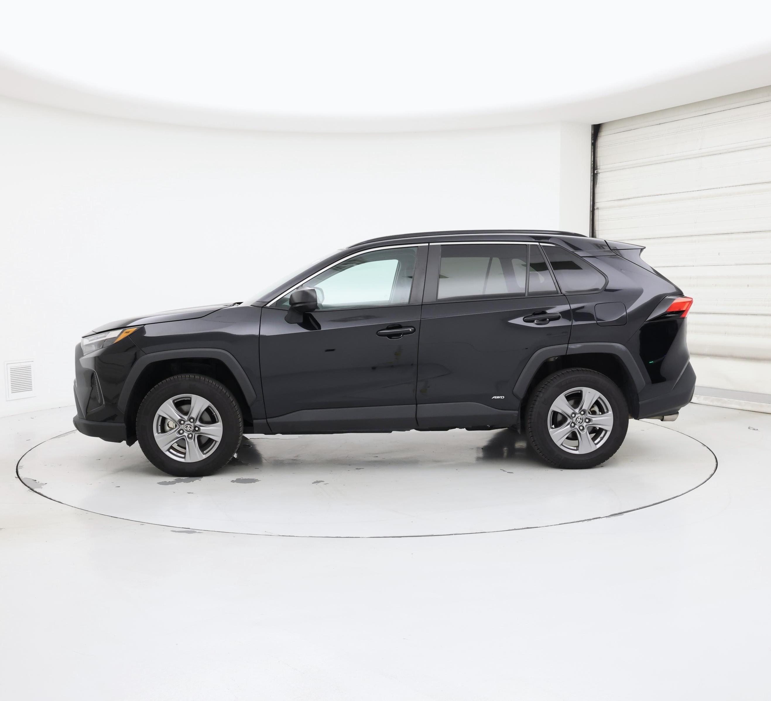 Thumbnail: 2024 Toyota RAV4 - 3