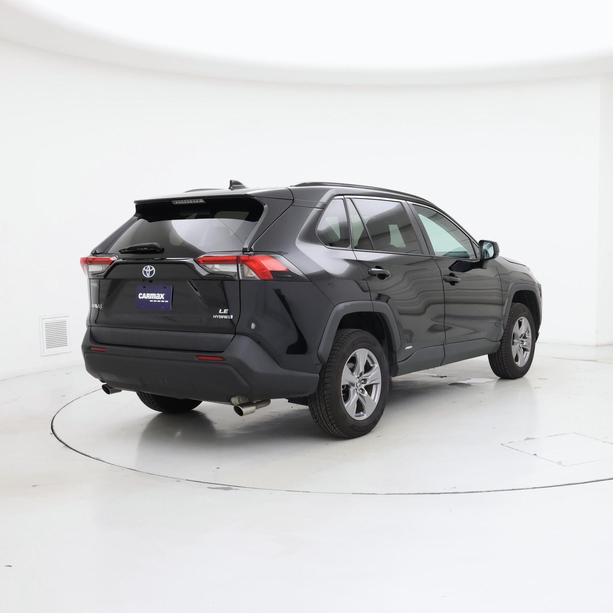Thumbnail: 2024 Toyota RAV4 - 8