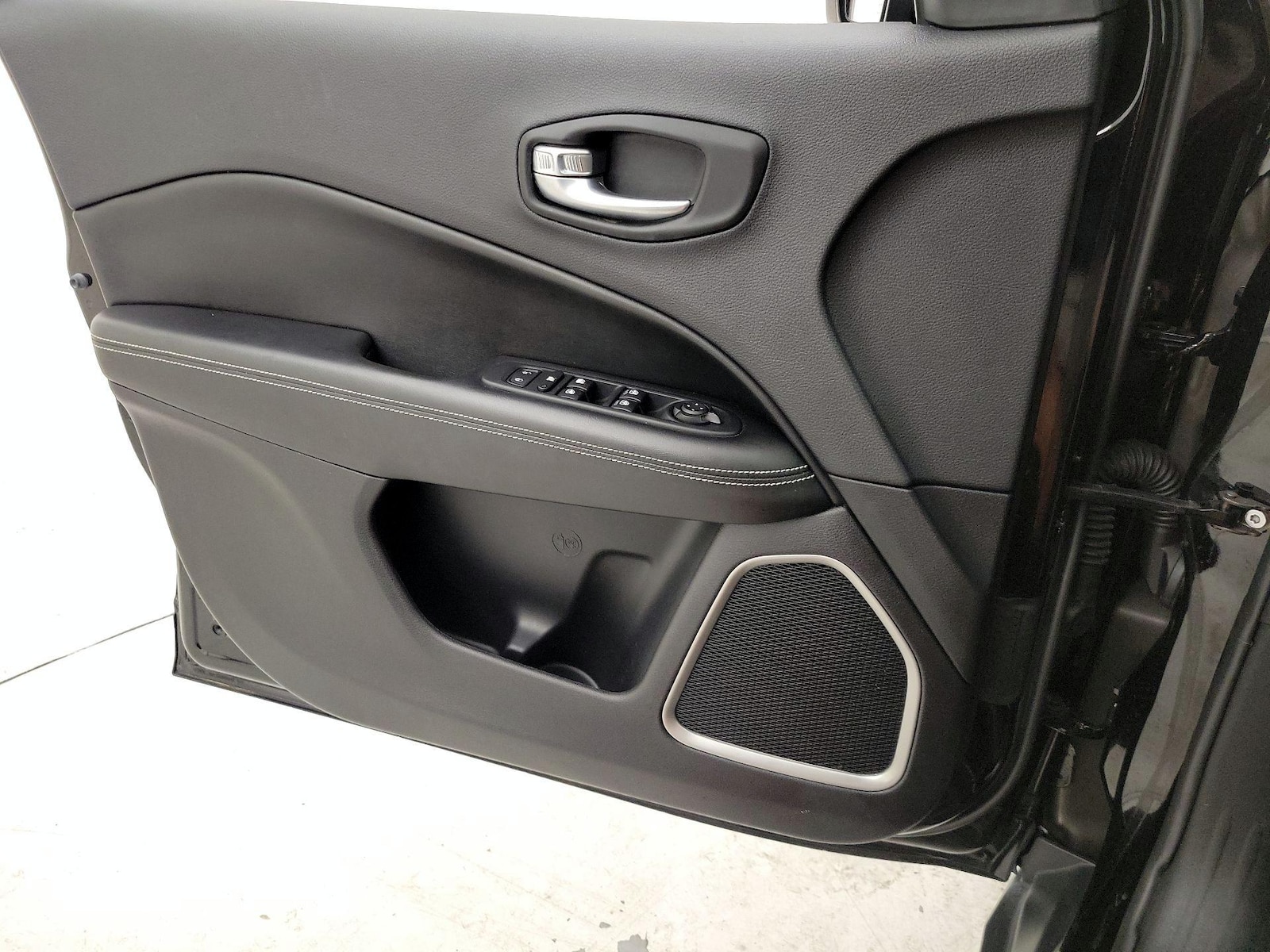 2021 Jeep Compass 80th Spec. Edition - Photo 13