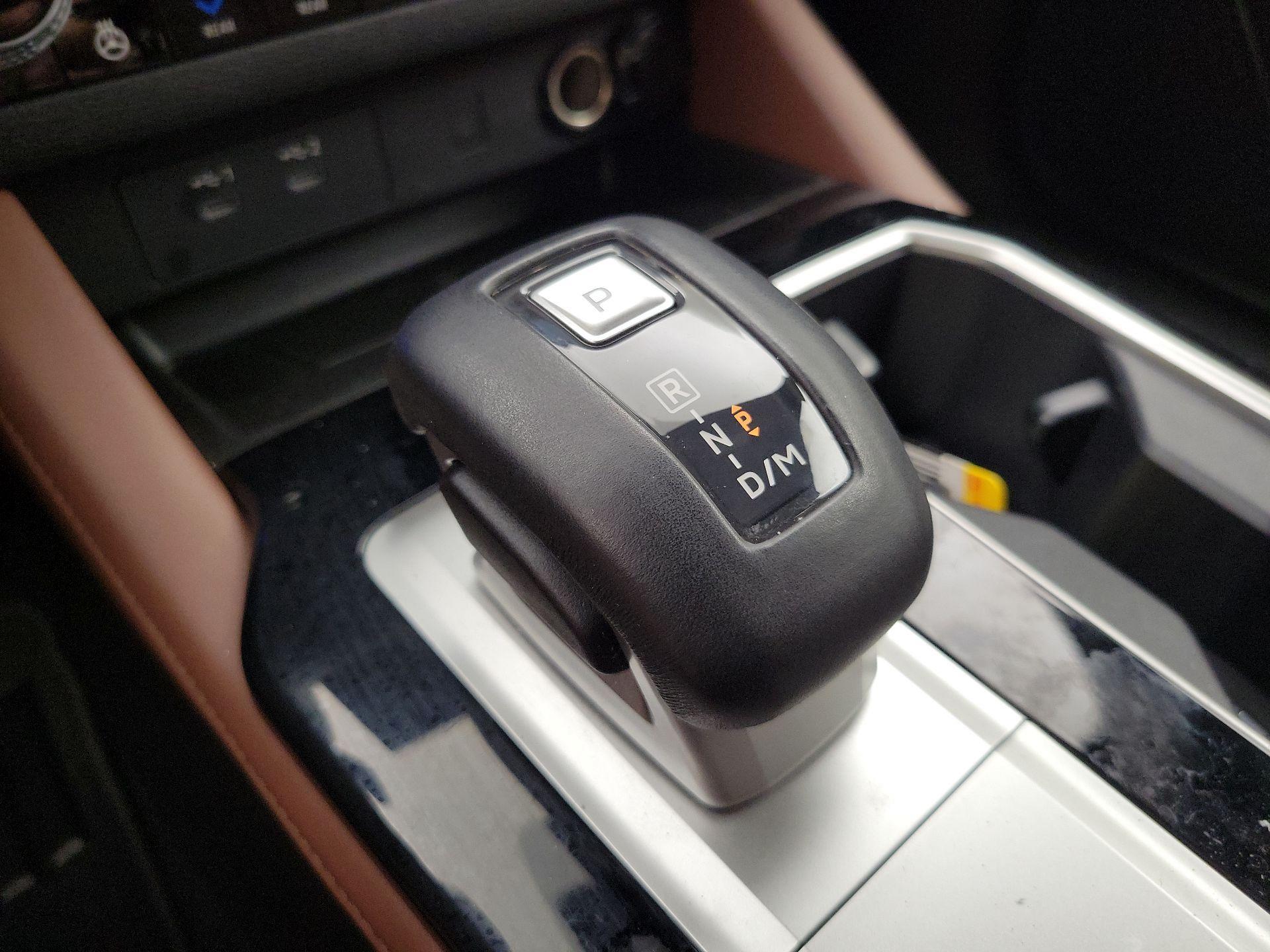 Thumbnail: 2025 Mitsubishi Outlander - 15