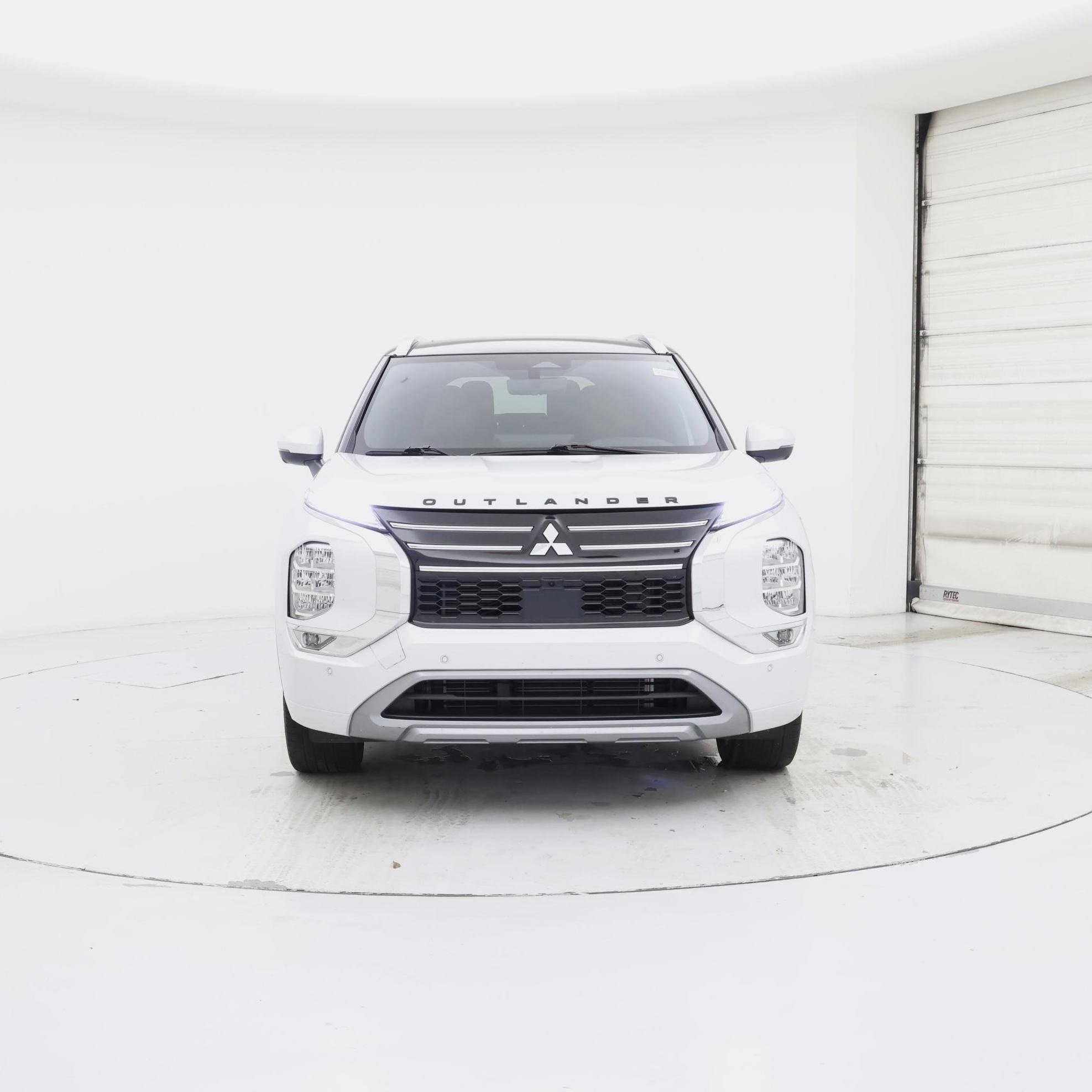 Thumbnail: 2025 Mitsubishi Outlander - 5