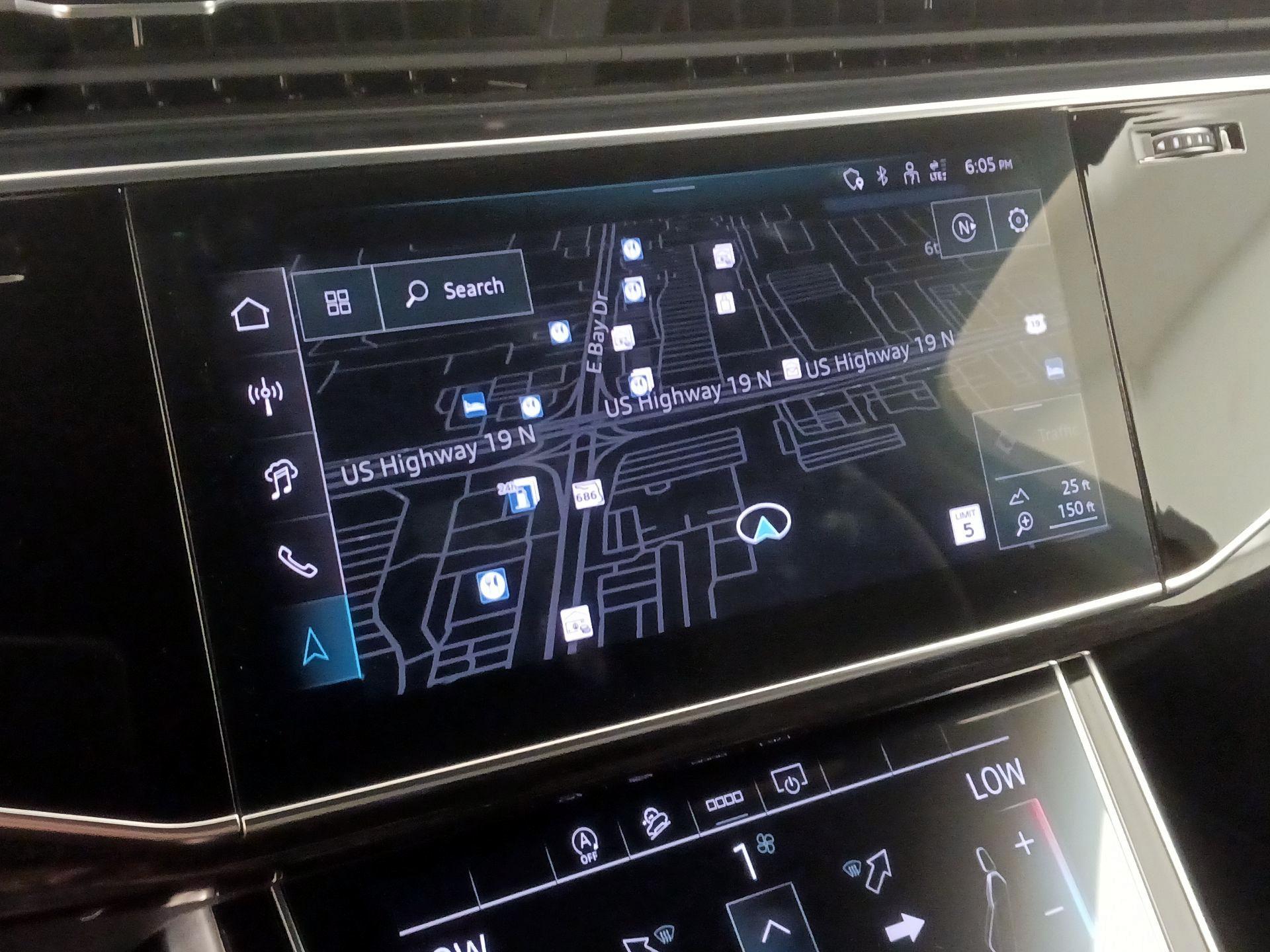 Thumbnail: 2025 Audi Q7 - 14
