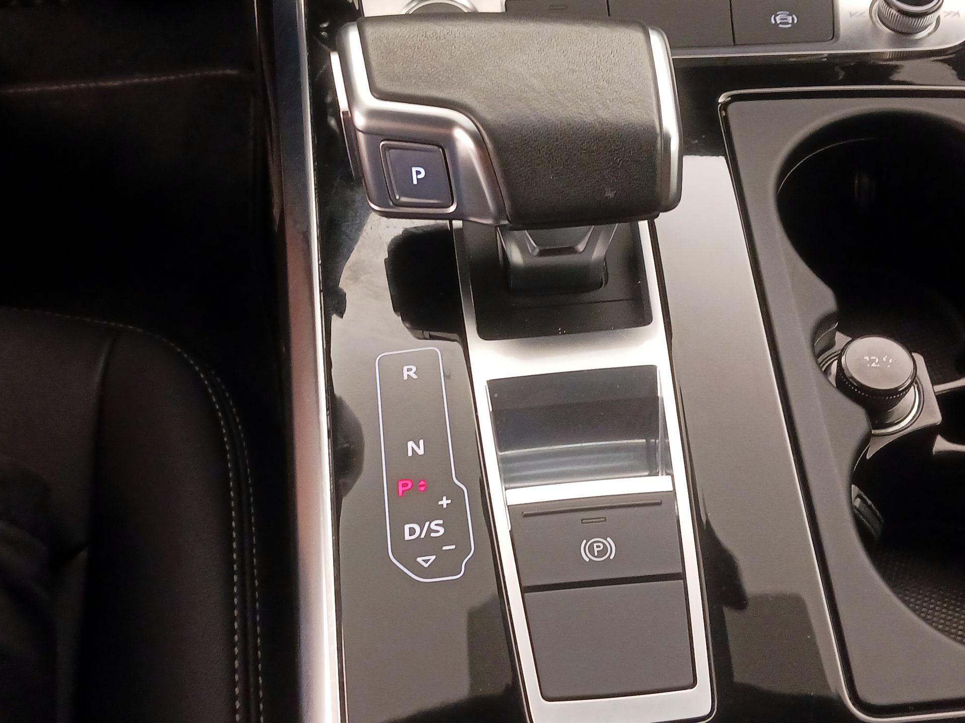 Thumbnail: 2025 Audi Q7 - 18