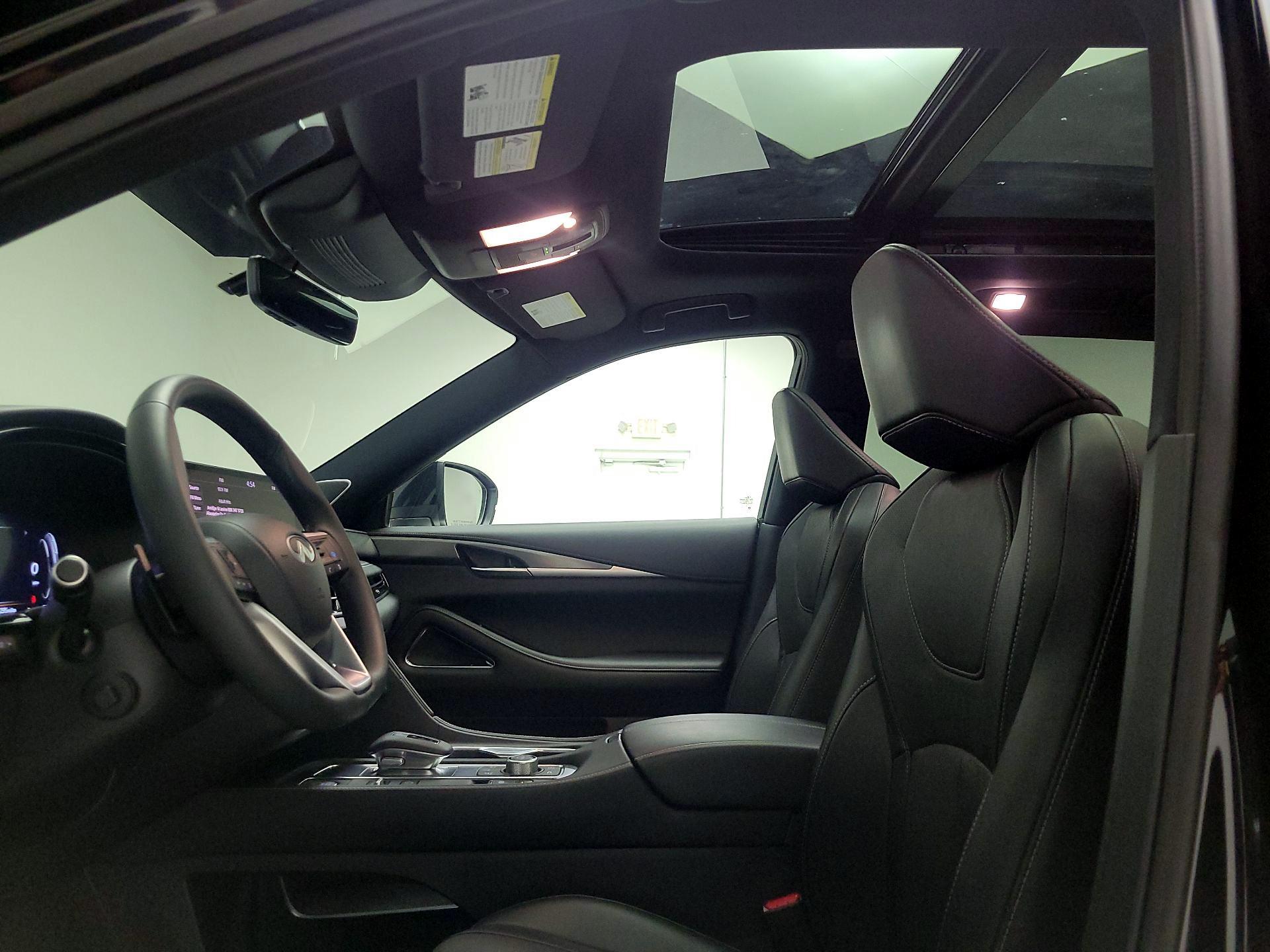 Thumbnail: 2025 INFINITI QX60 - 20