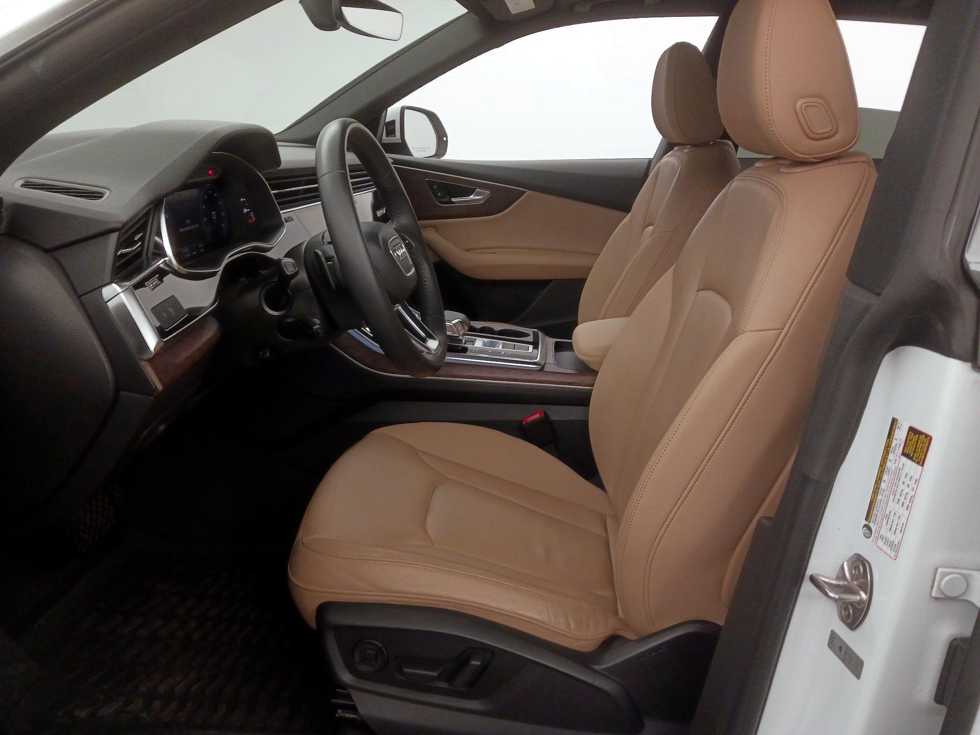 Thumbnail: 2020 Audi Q8 - 11