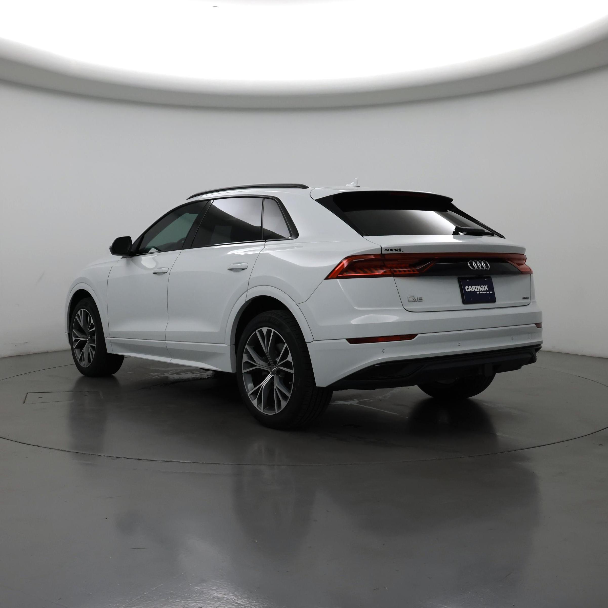 Thumbnail: 2020 Audi Q8 - 2