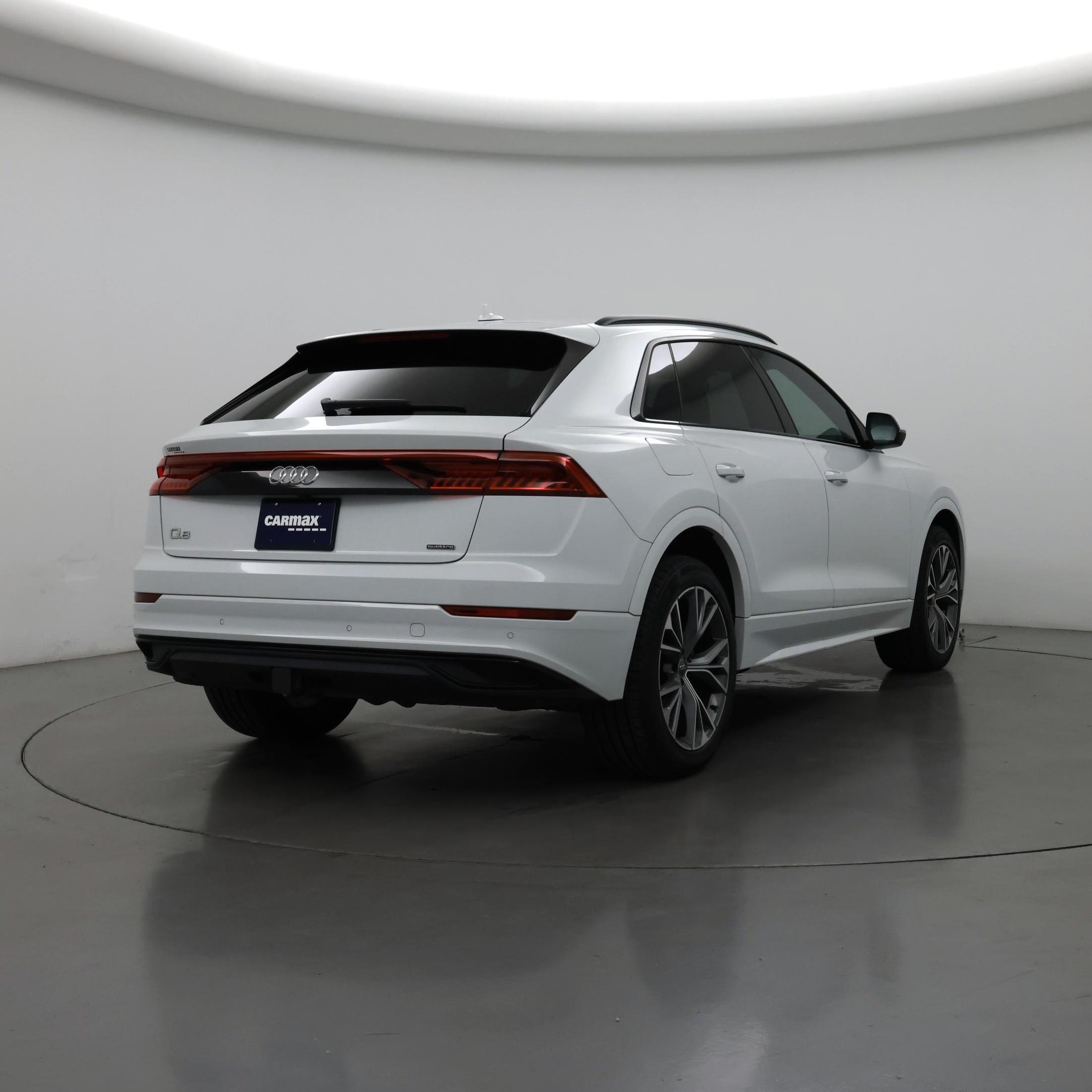 Thumbnail: 2020 Audi Q8 - 8