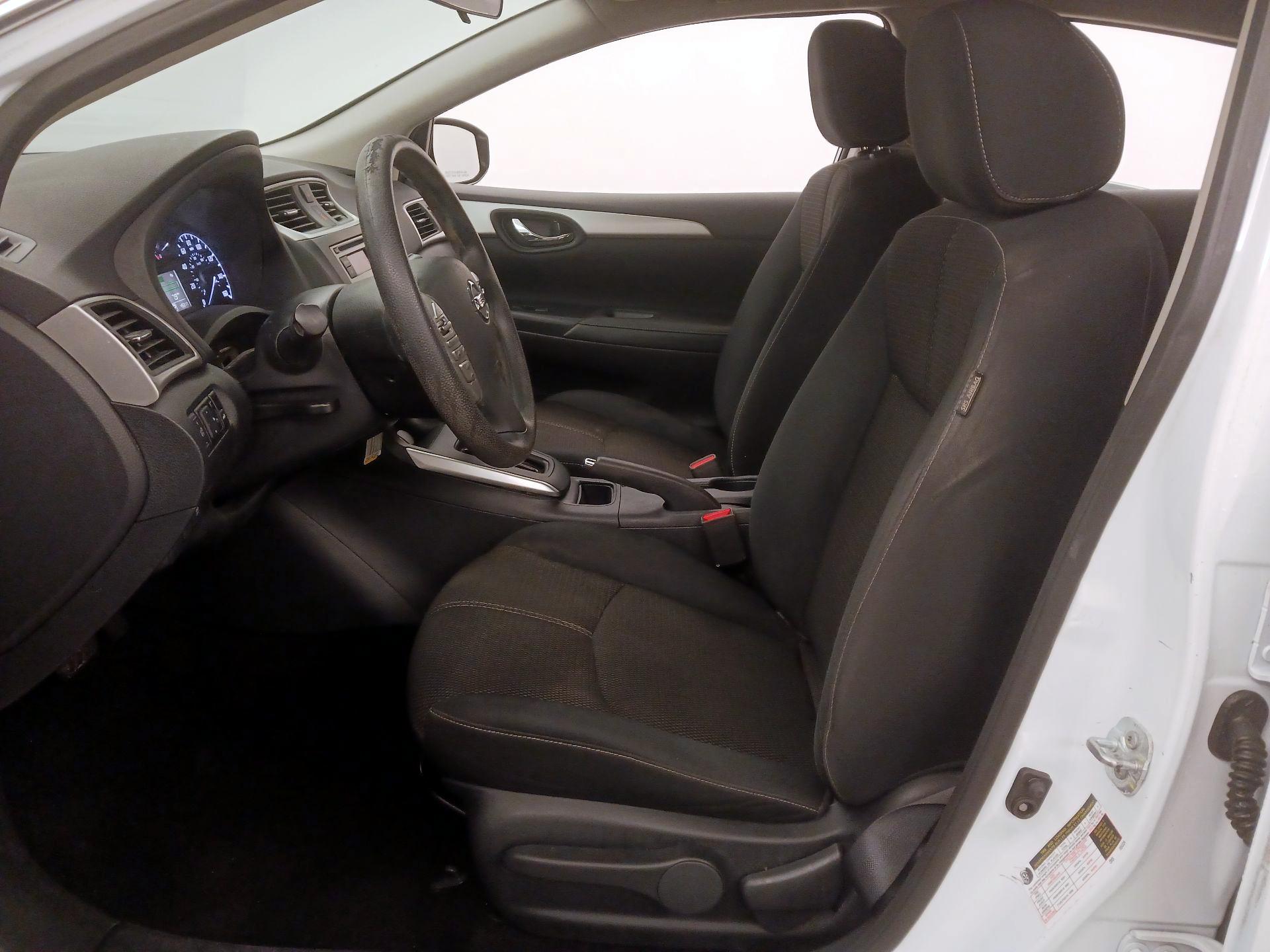 Thumbnail: 2017 Nissan Sentra - 11