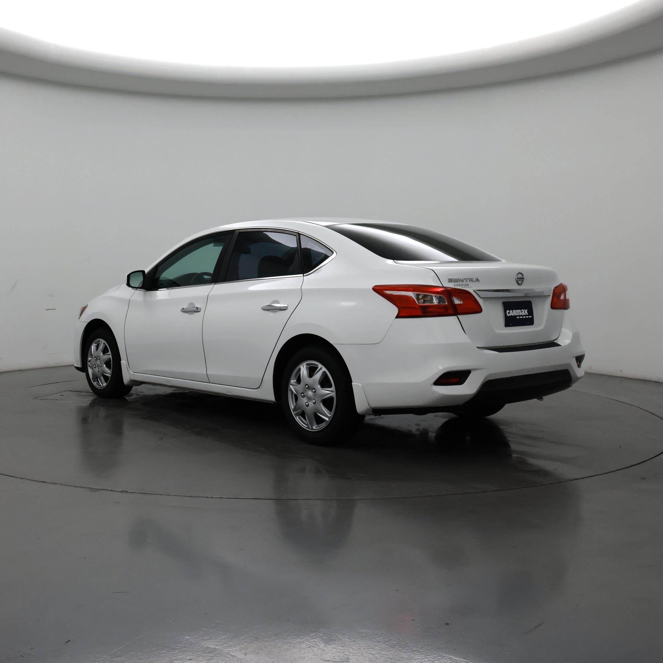 Thumbnail: 2017 Nissan Sentra - 2
