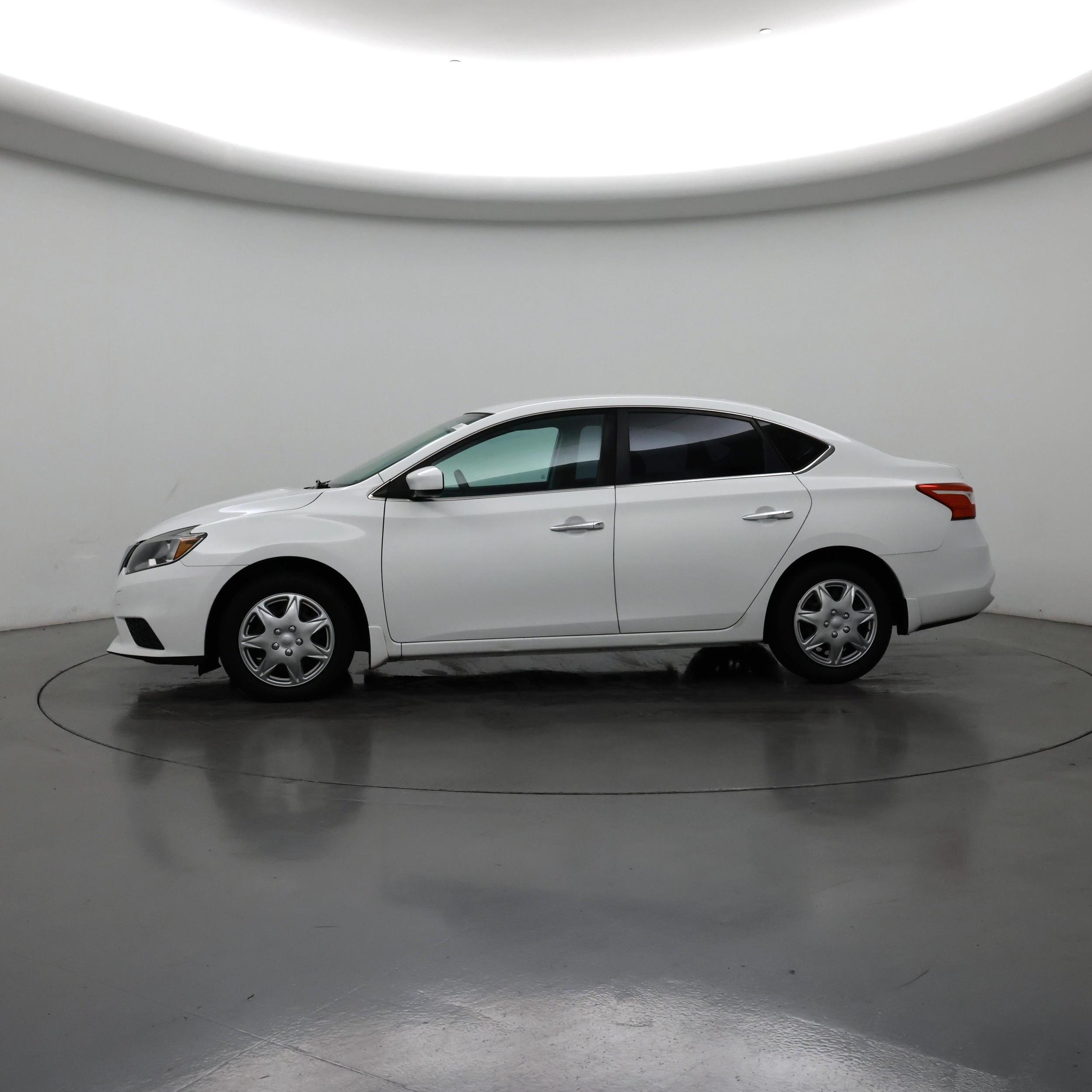 Thumbnail: 2017 Nissan Sentra - 3