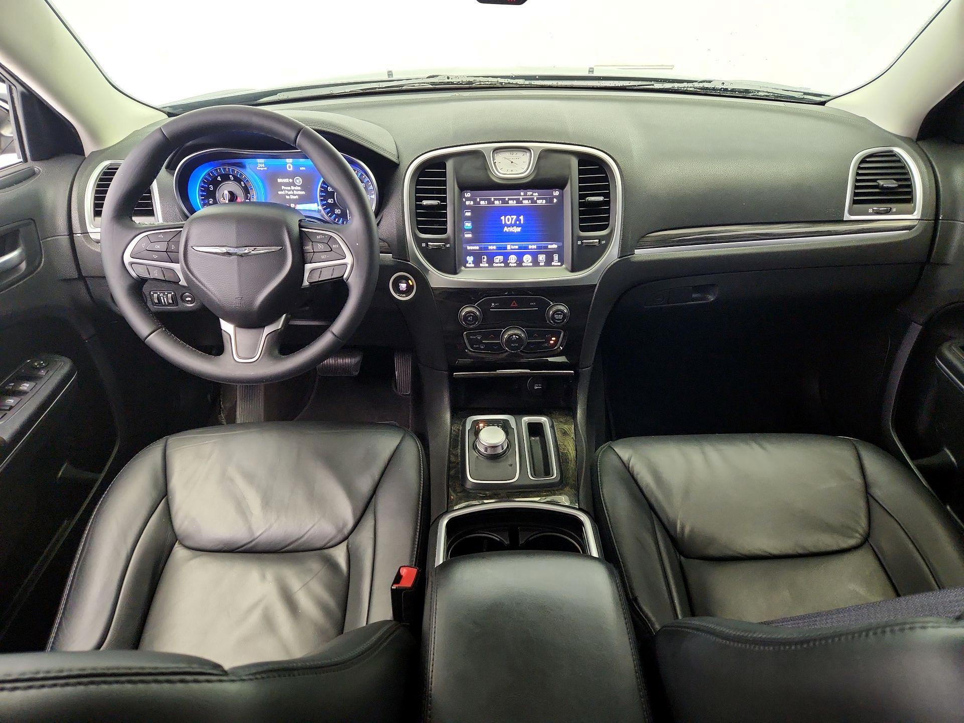 Thumbnail: 2016 Chrysler 300 - 9