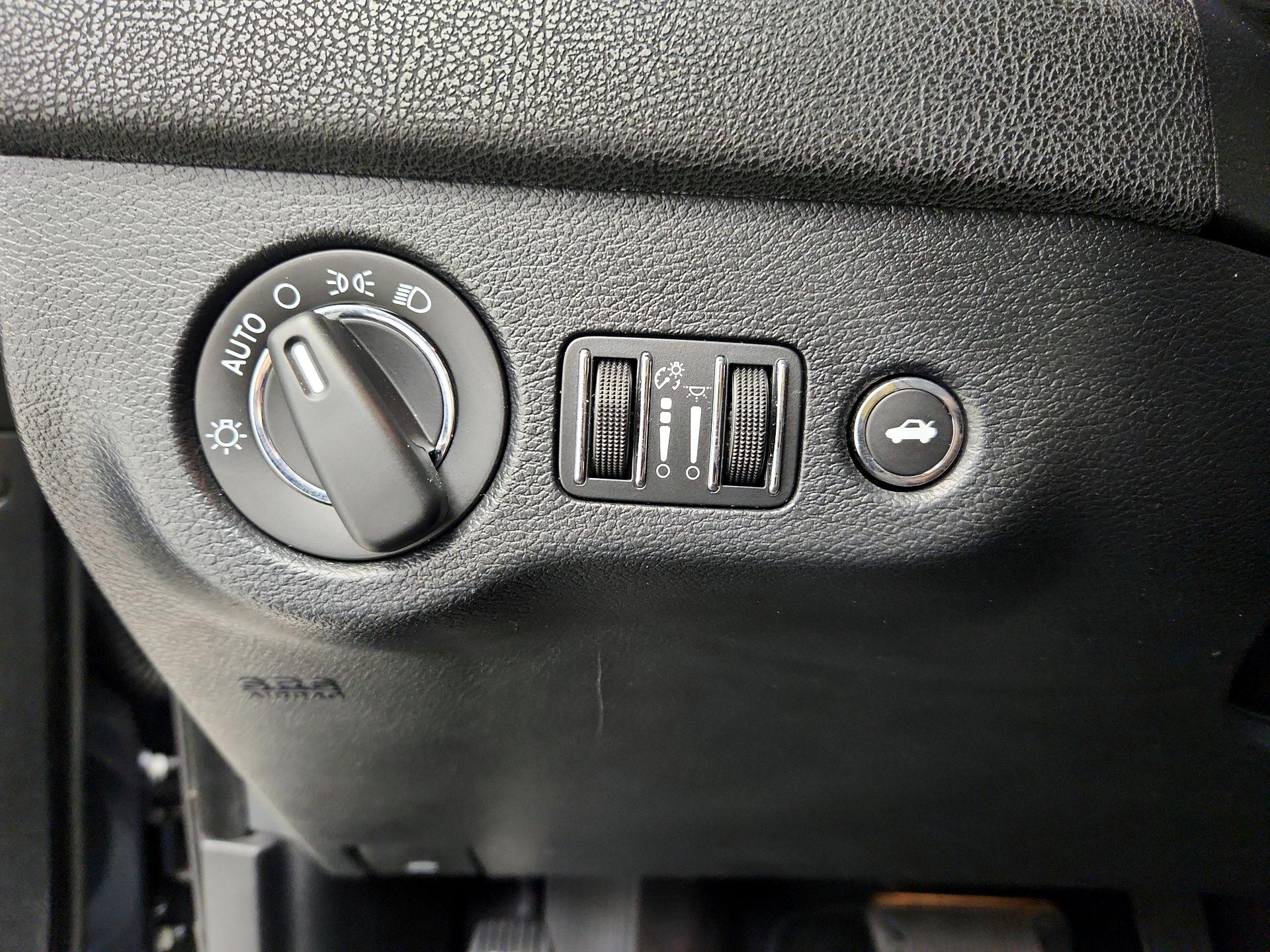 Thumbnail: 2016 Chrysler 300 - 13