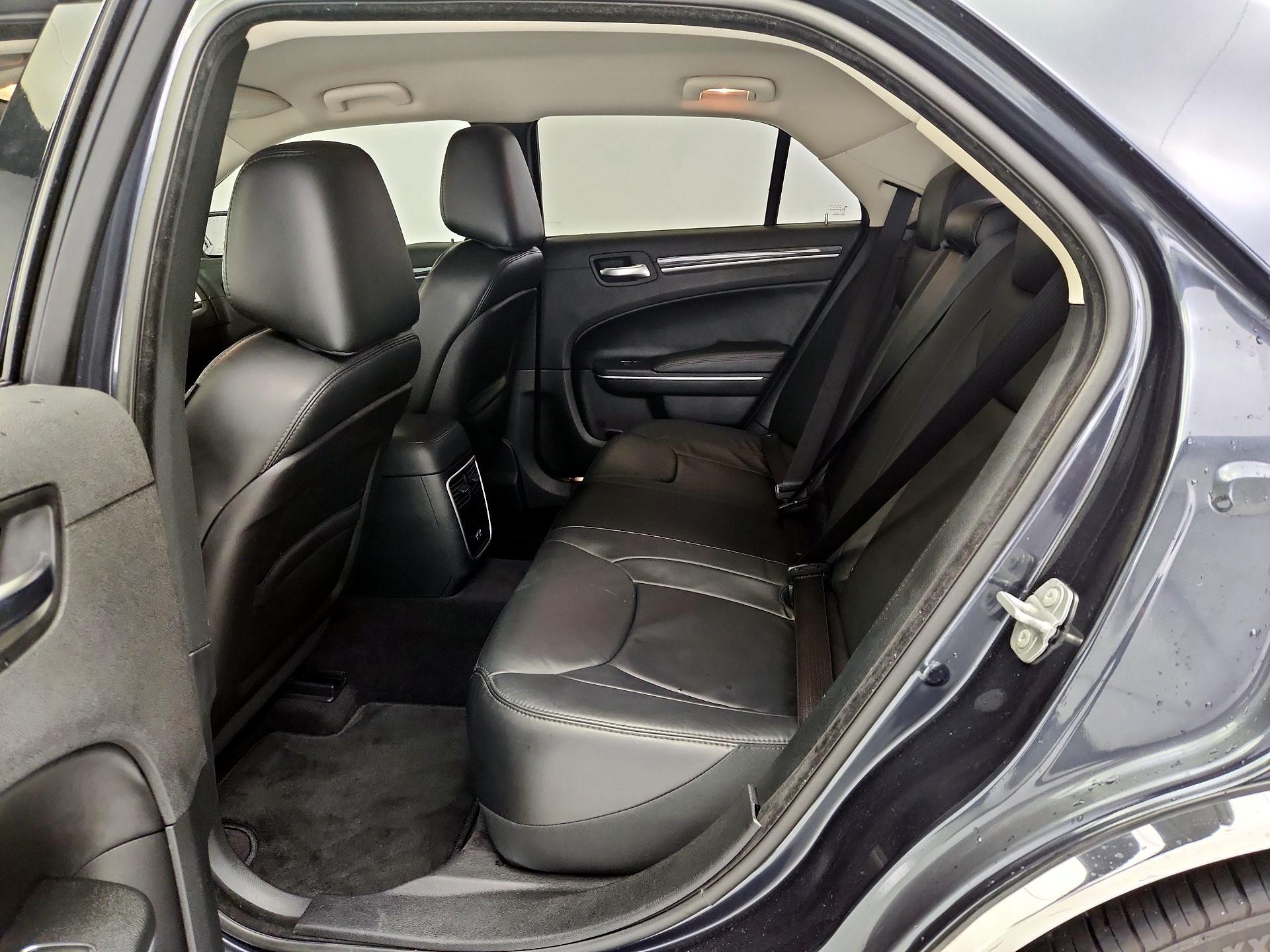 Thumbnail: 2016 Chrysler 300 - 19