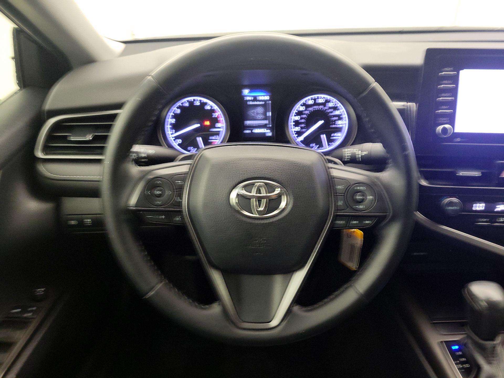Thumbnail: 2021 Toyota Camry - 10