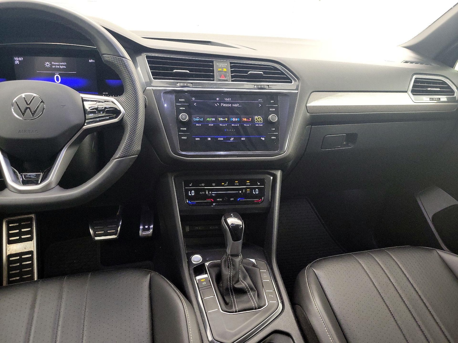 2022 Volkswagen Tiguan SE R-LINE BLACK - Photo 10