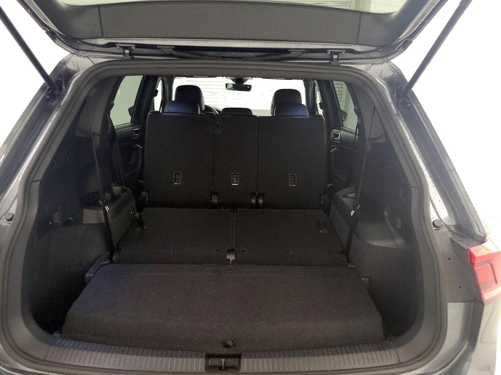 2022 Volkswagen Tiguan SE R-LINE BLACK - Photo 23
