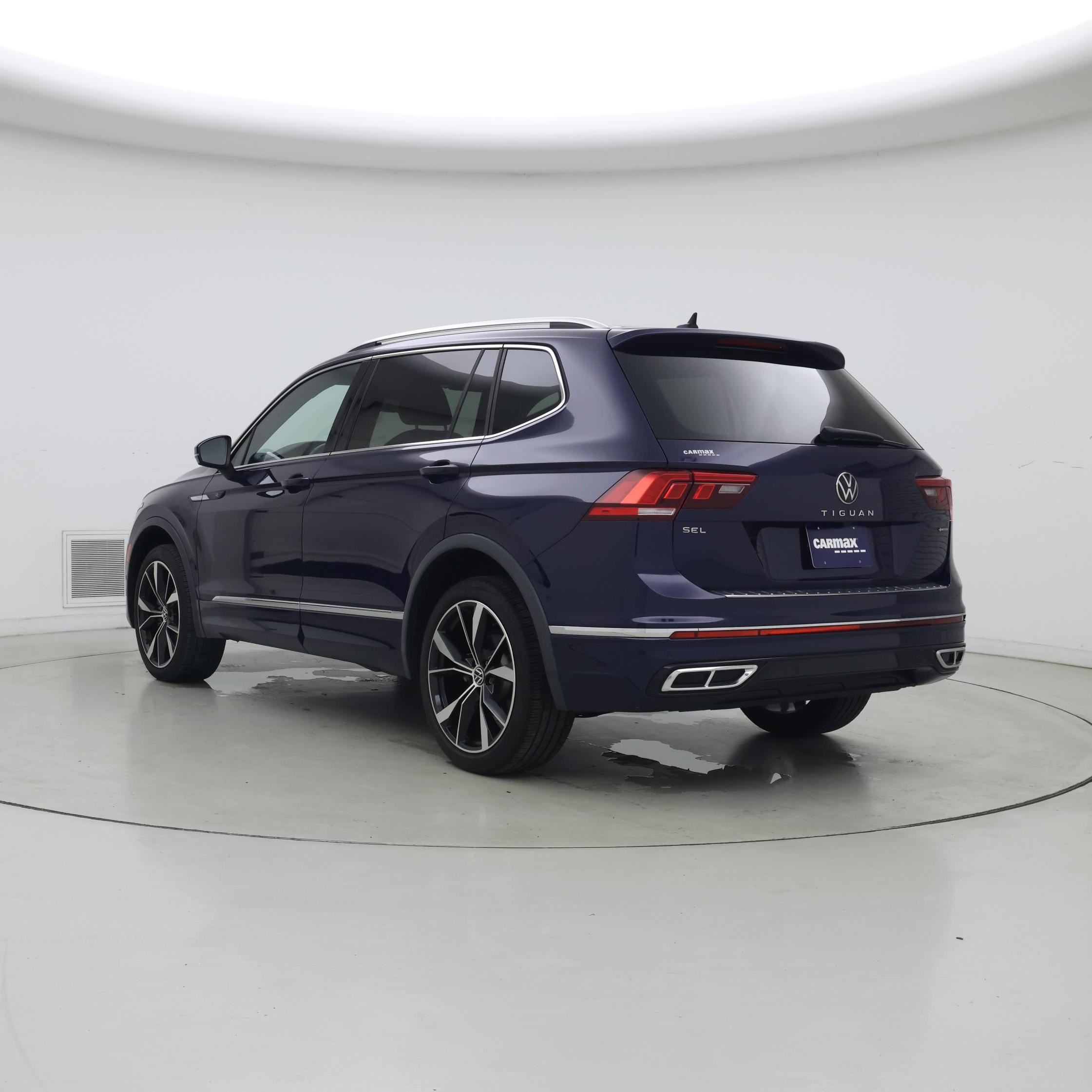 Thumbnail: 2022 Volkswagen Tiguan - 2