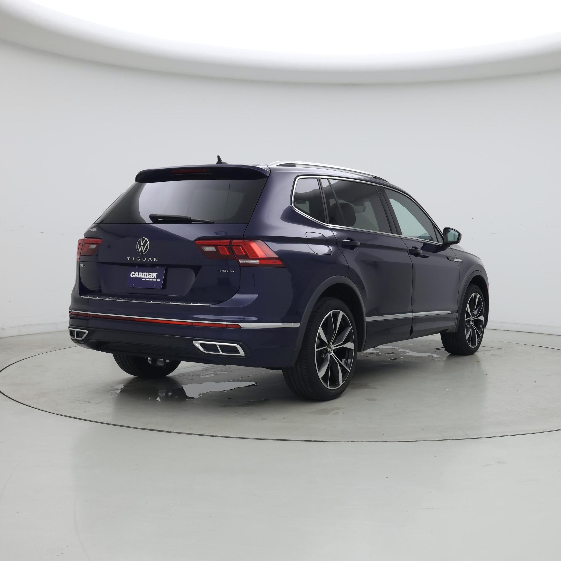 Thumbnail: 2022 Volkswagen Tiguan - 8