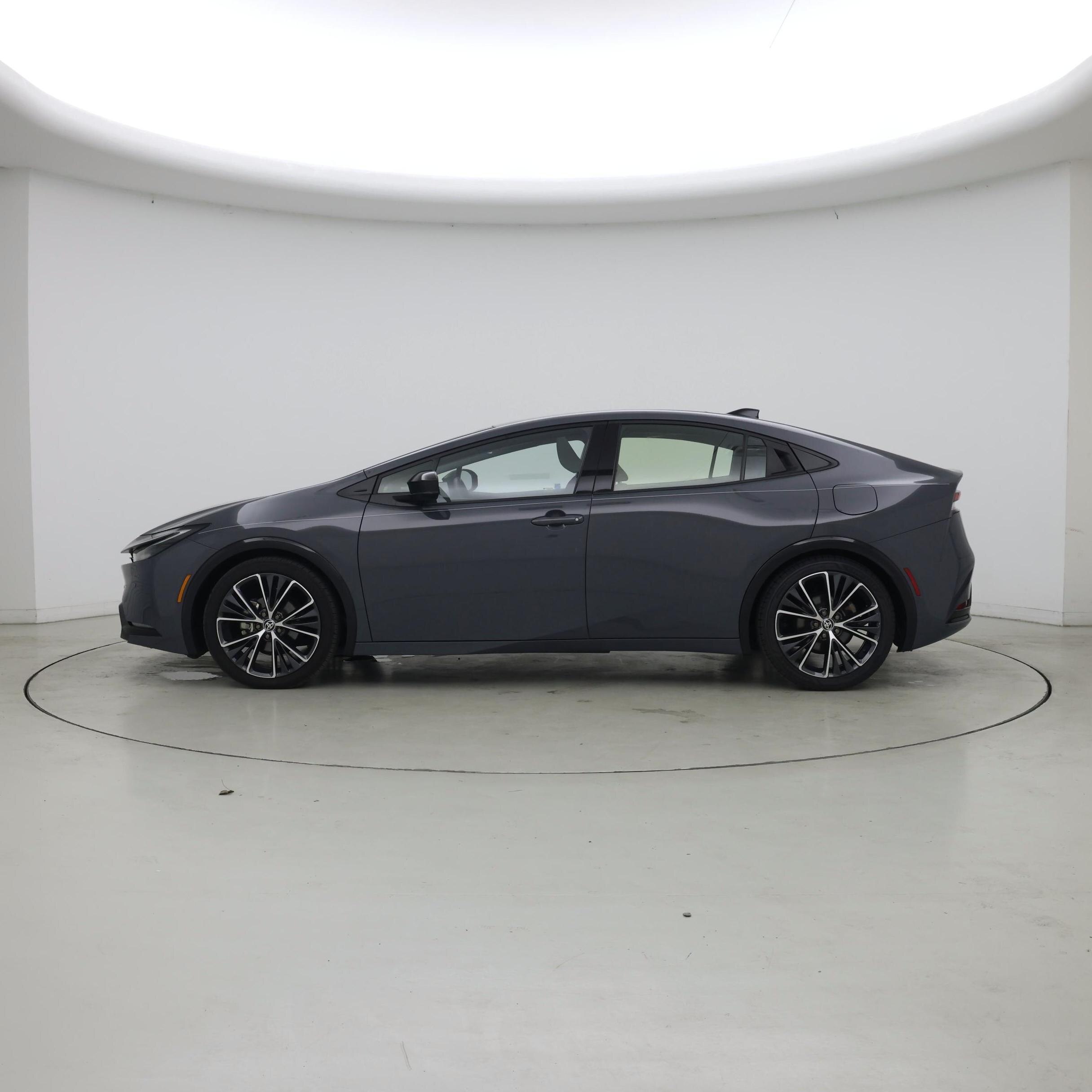 Thumbnail: 2024 Toyota Prius - 3